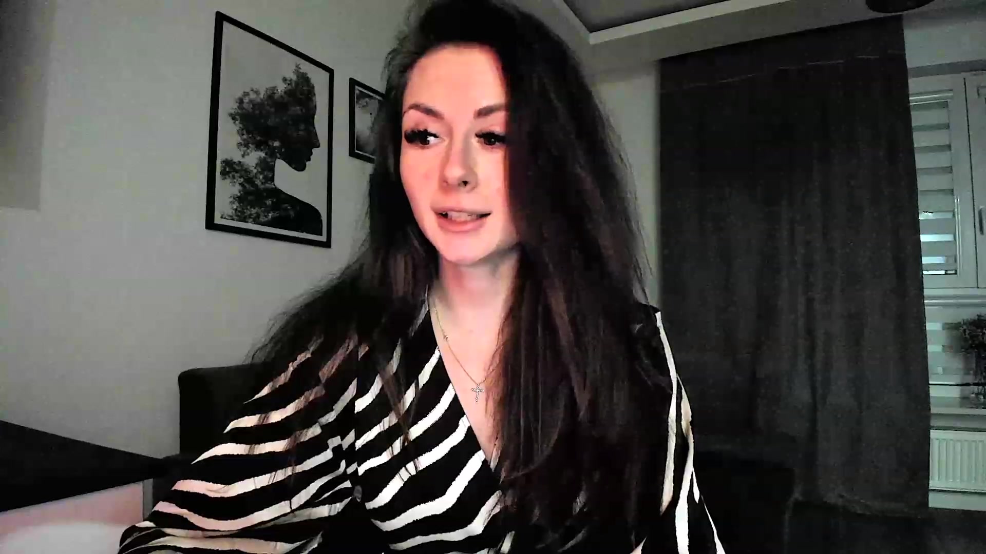 Gallery image thumbnail from Amber_Fry's myfreecams stream on, 02/08/2024, 19:47 image 3 of 20