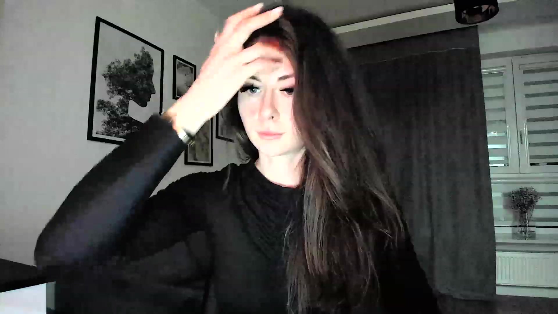 Gallery image thumbnail from Amber_Fry's myfreecams stream on, 02/08/2024, 19:47 image 18 of 20