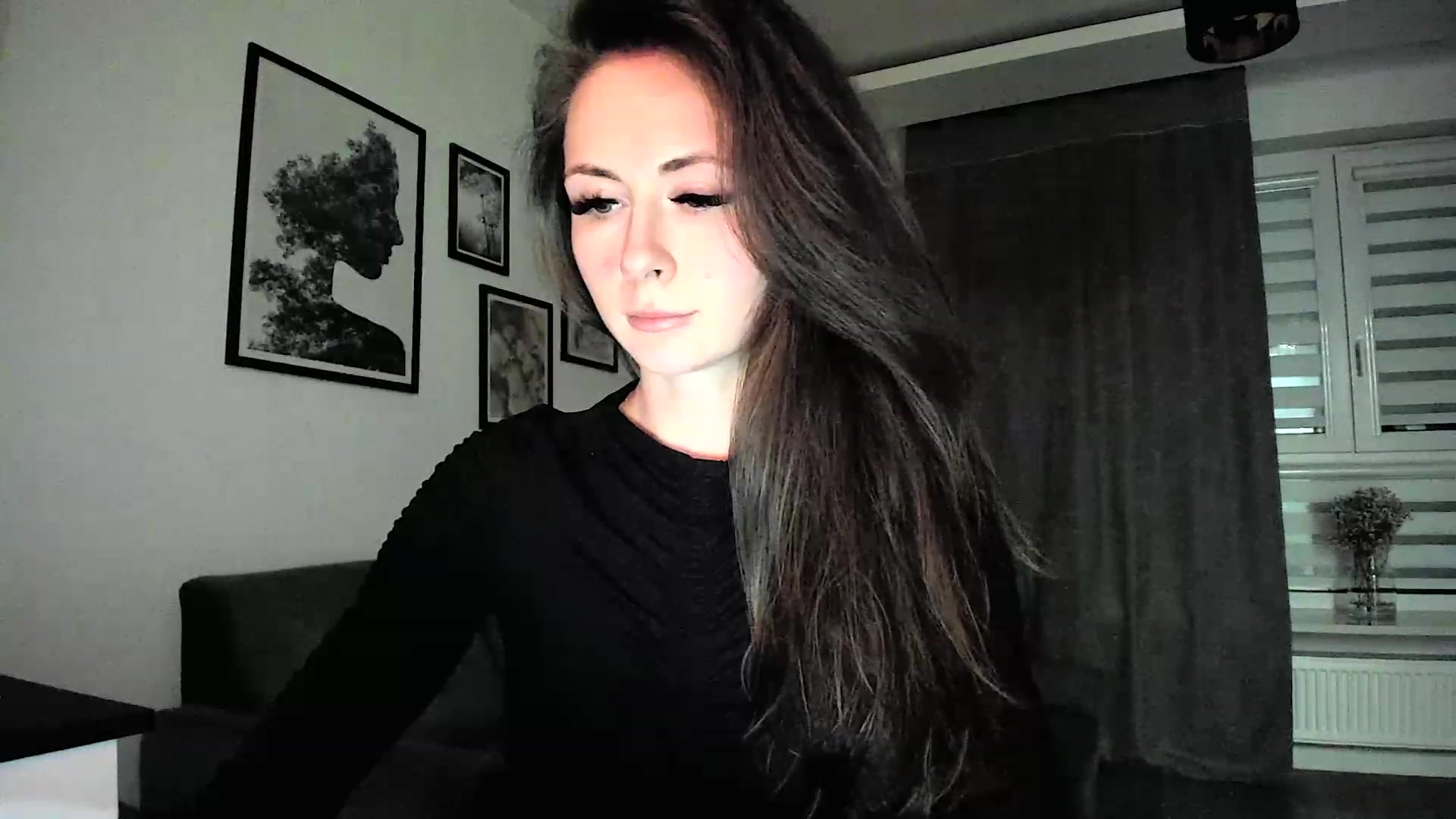 Gallery image thumbnail from Amber_Fry's myfreecams stream on, 02/08/2024, 19:47 image 16 of 20