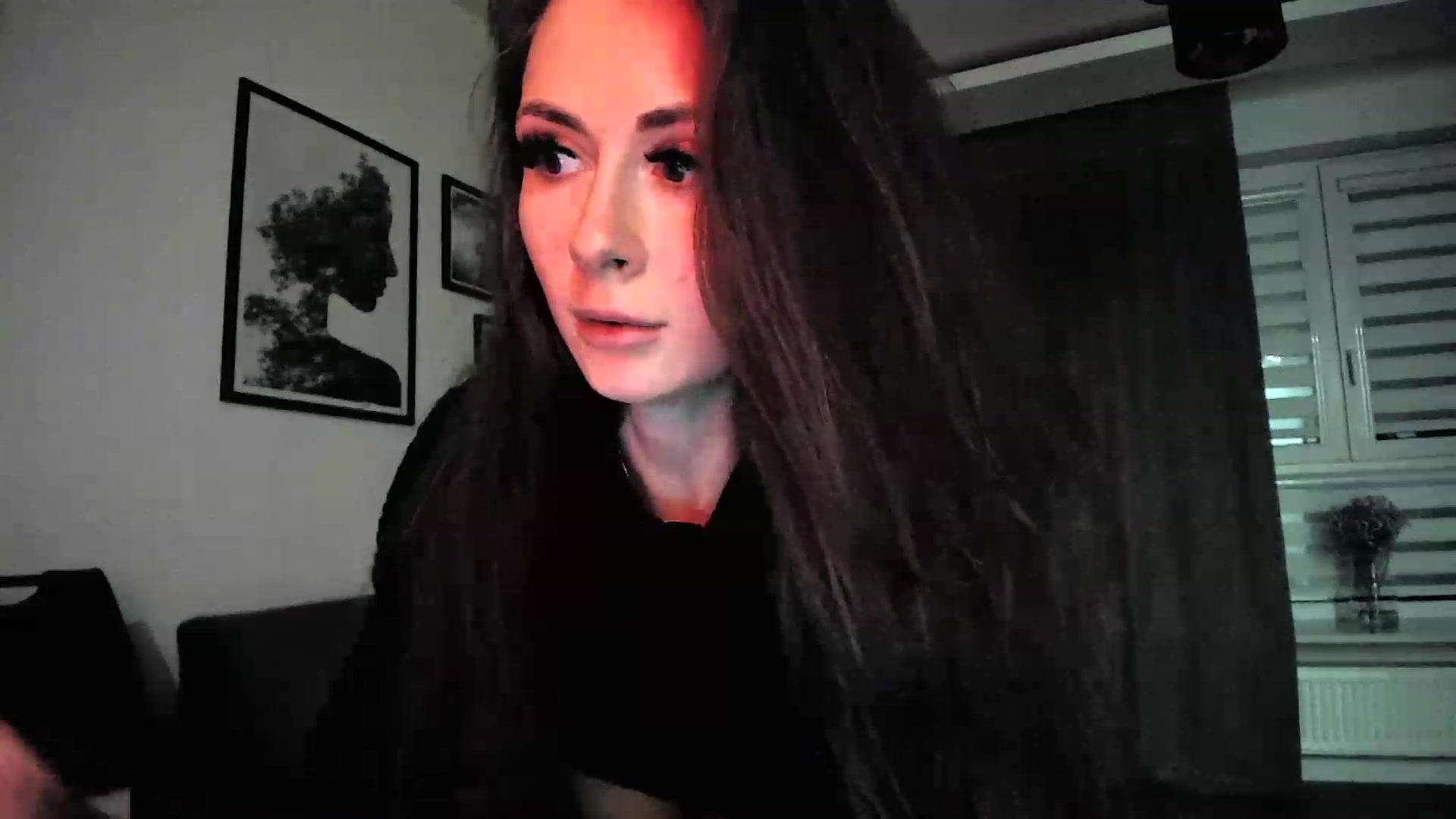 Gallery image thumbnail from Amber_Fry's myfreecams stream on, 02/08/2024, 19:47 image 12 of 20
