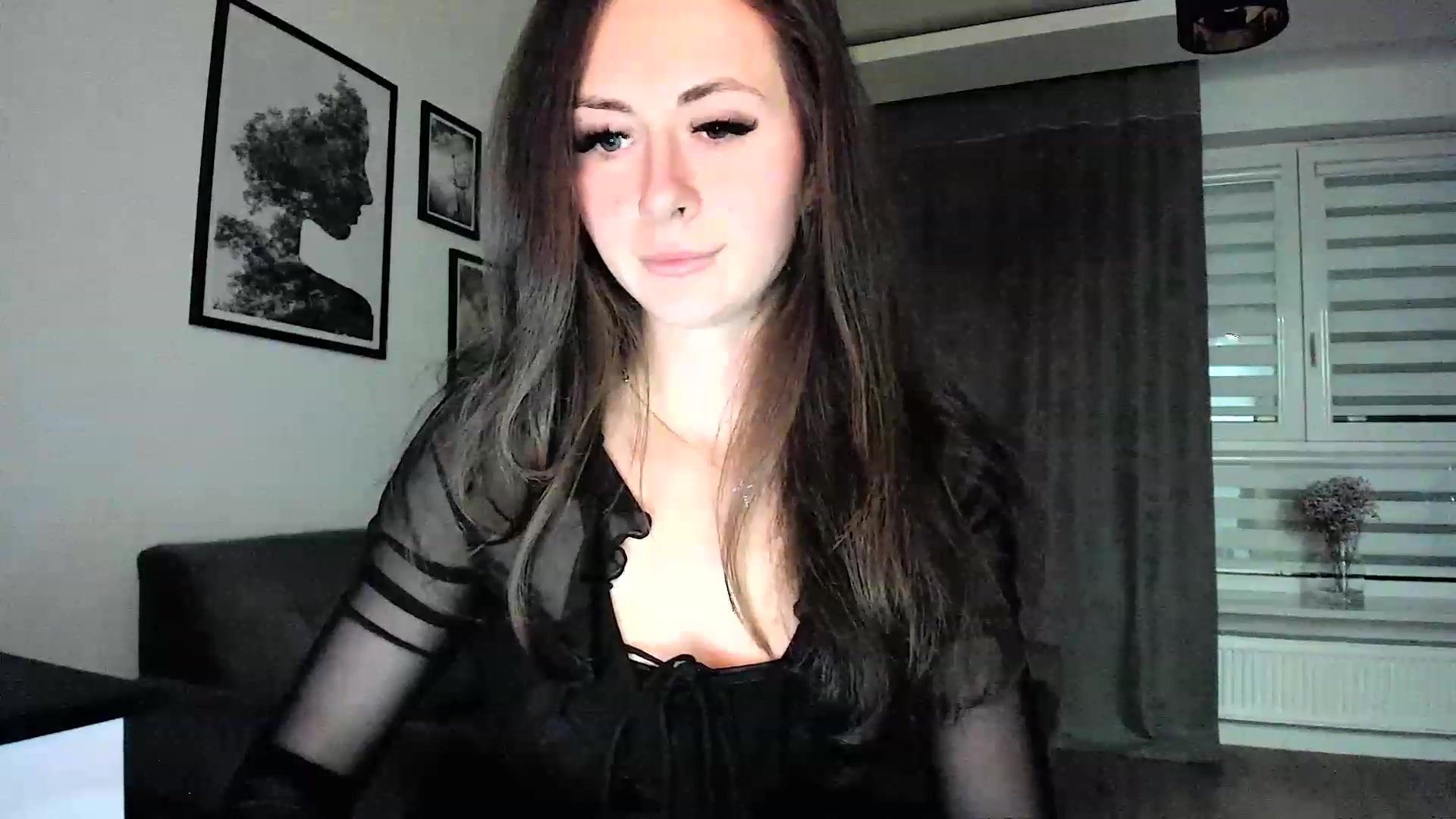 Gallery image thumbnail from Amber_Fry's myfreecams stream on, 02/09/2024, 17:08 image 19 of 20