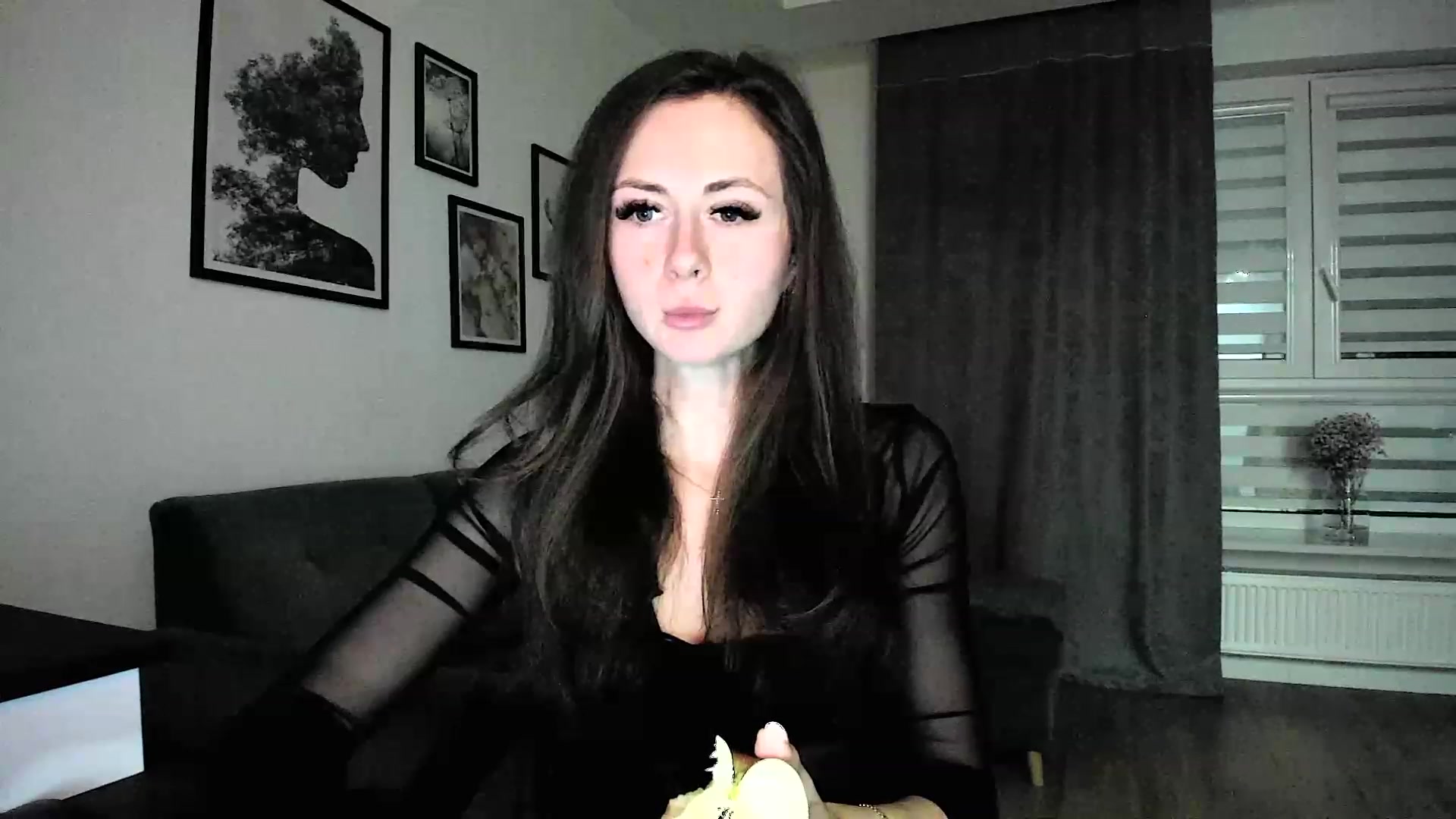 Gallery image thumbnail from Amber_Fry's myfreecams stream on, 02/09/2024, 17:08 image 6 of 20