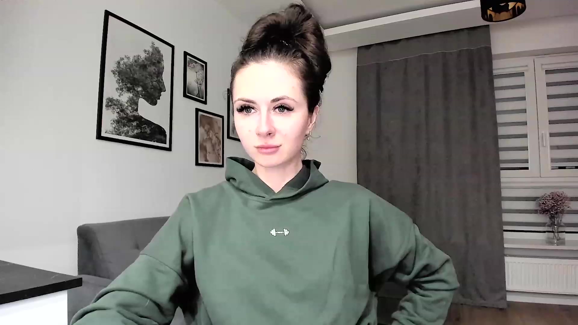 Gallery image thumbnail from Amber_Fry's myfreecams stream on, 02/10/2024, 16:27 image 4 of 20