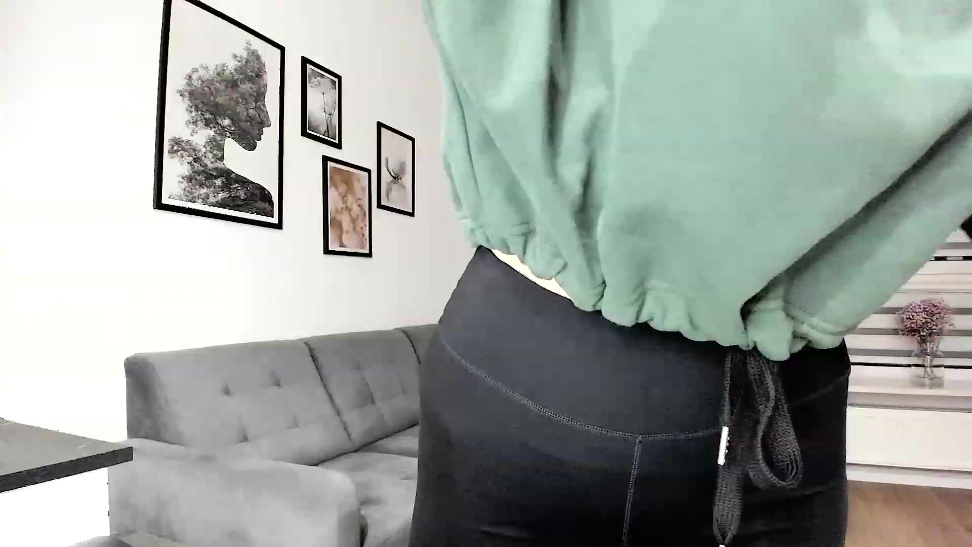 Gallery image thumbnail from Amber_Fry's myfreecams stream on, 02/10/2024, 16:27 image 17 of 20