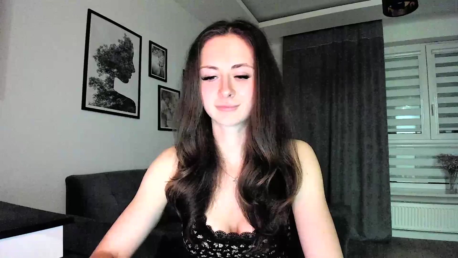 Gallery image thumbnail from Amber_Fry's myfreecams stream on, 02/22/2024, 18:33 image 8 of 20