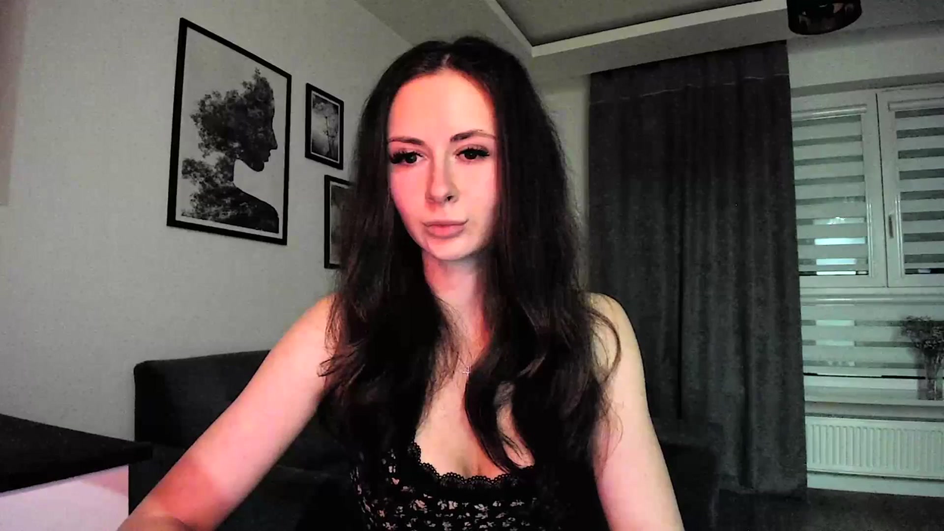 Gallery image thumbnail from Amber_Fry's myfreecams stream on, 02/22/2024, 18:33 image 11 of 20