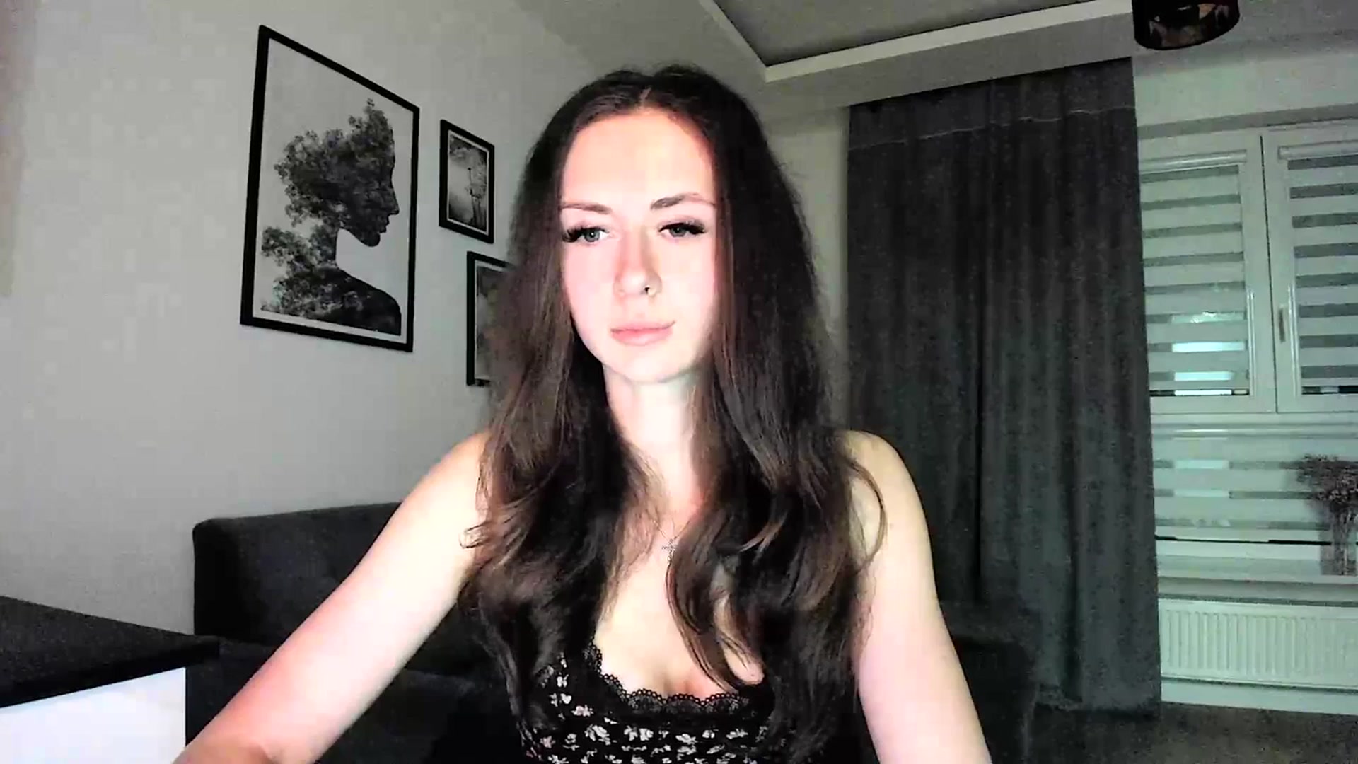 Gallery image thumbnail from Amber_Fry's myfreecams stream on, 02/22/2024, 18:33 image 12 of 20