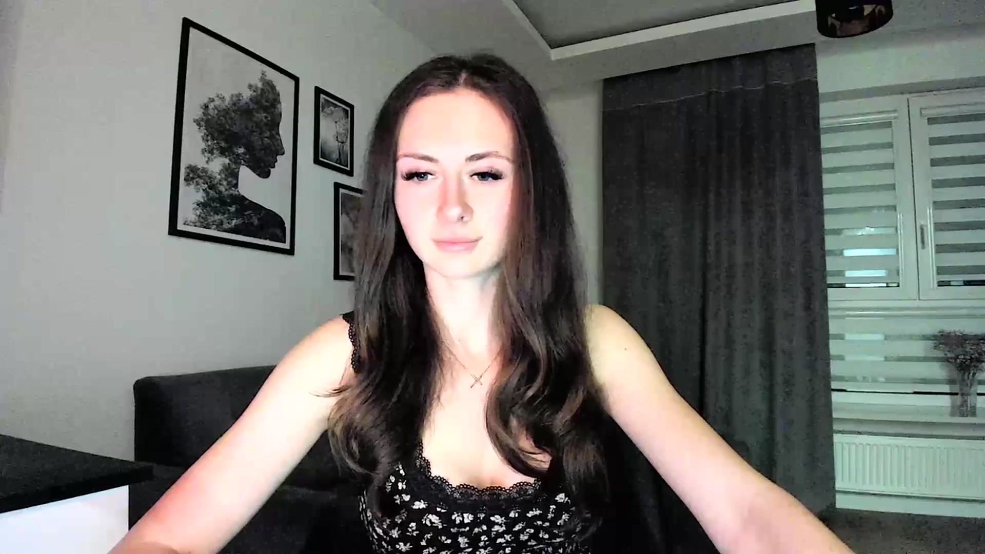 Gallery image thumbnail from Amber_Fry's myfreecams stream on, 02/22/2024, 18:33 image 3 of 20