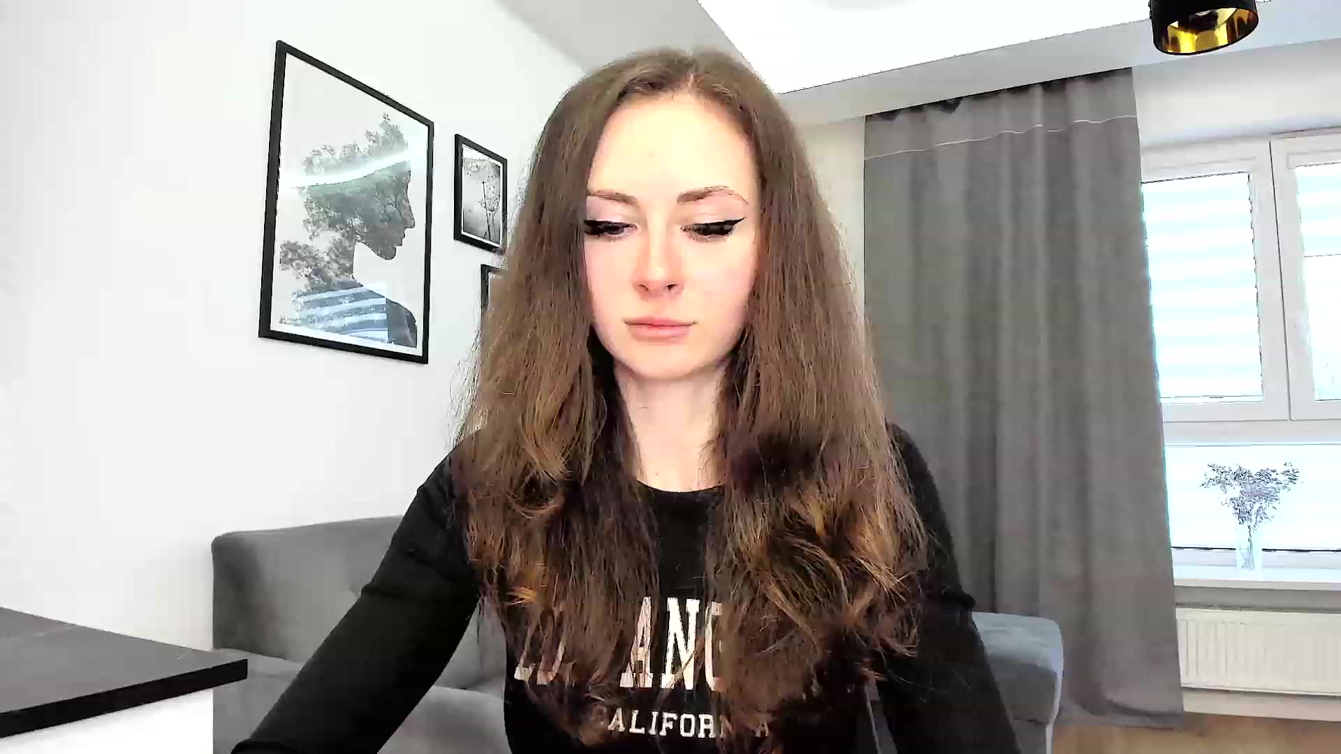Gallery image thumbnail from Amber_Fry's myfreecams stream on, 02/27/2024, 16:43 image 5 of 20
