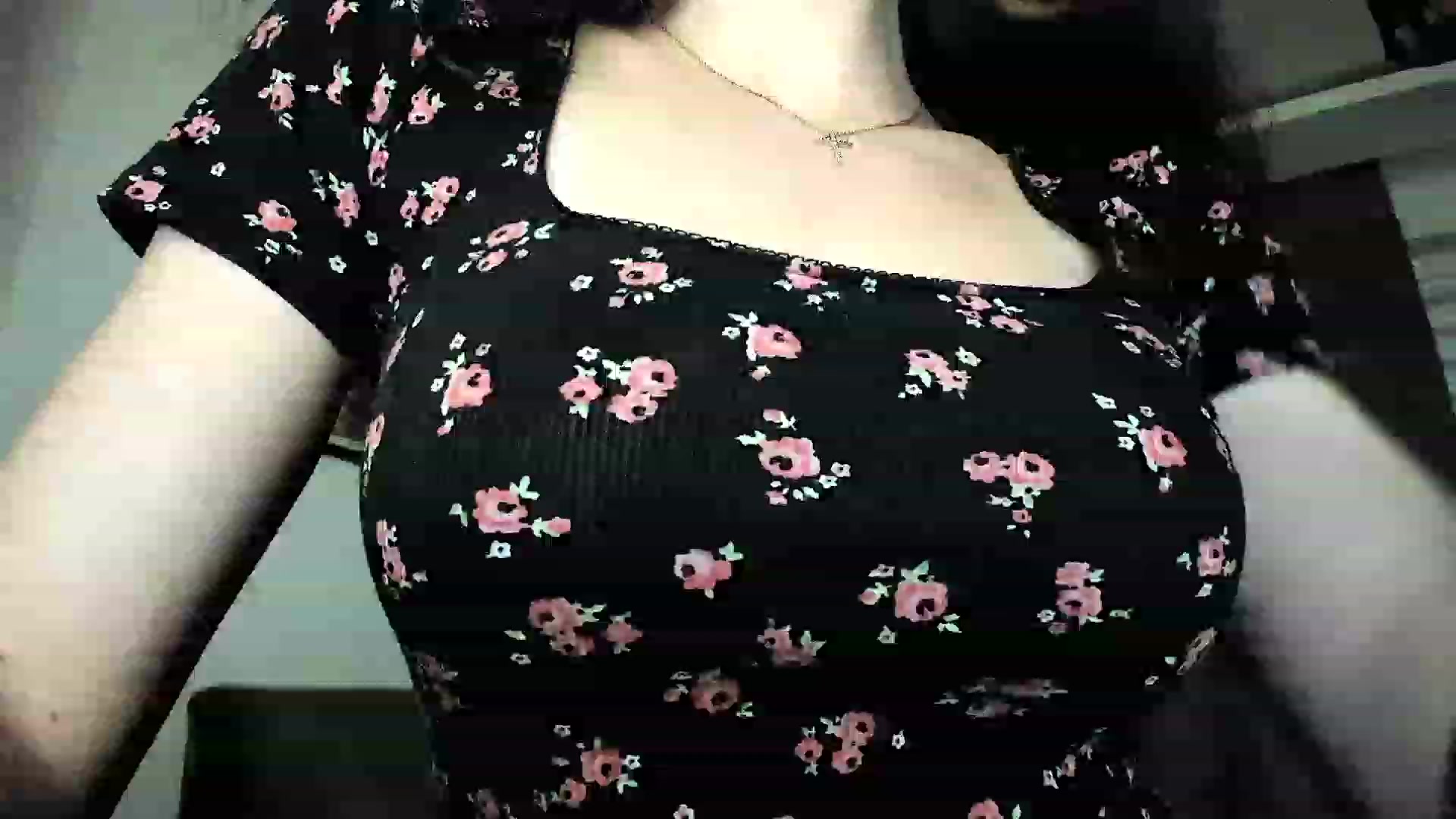 Gallery image thumbnail from Amber_Fry's myfreecams stream on, 02/29/2024, 18:51 image 18 of 20