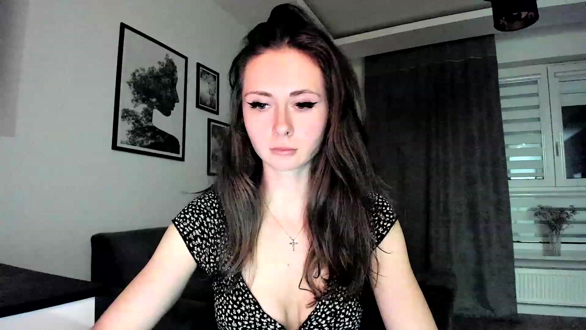 Gallery image thumbnail from Amber_Fry's myfreecams stream on, 03/08/2024, 18:17 image 15 of 20