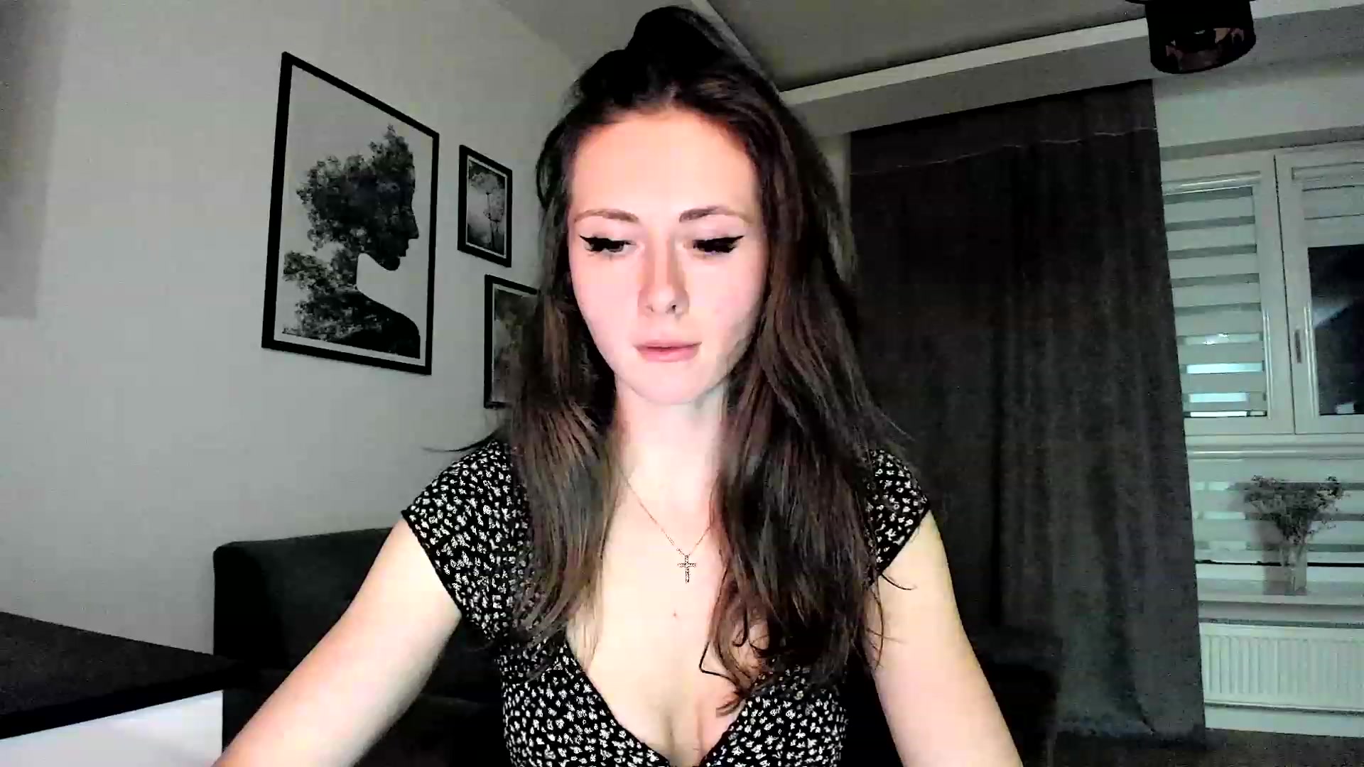 Gallery image thumbnail from Amber_Fry's myfreecams stream on, 03/08/2024, 18:17 image 16 of 20