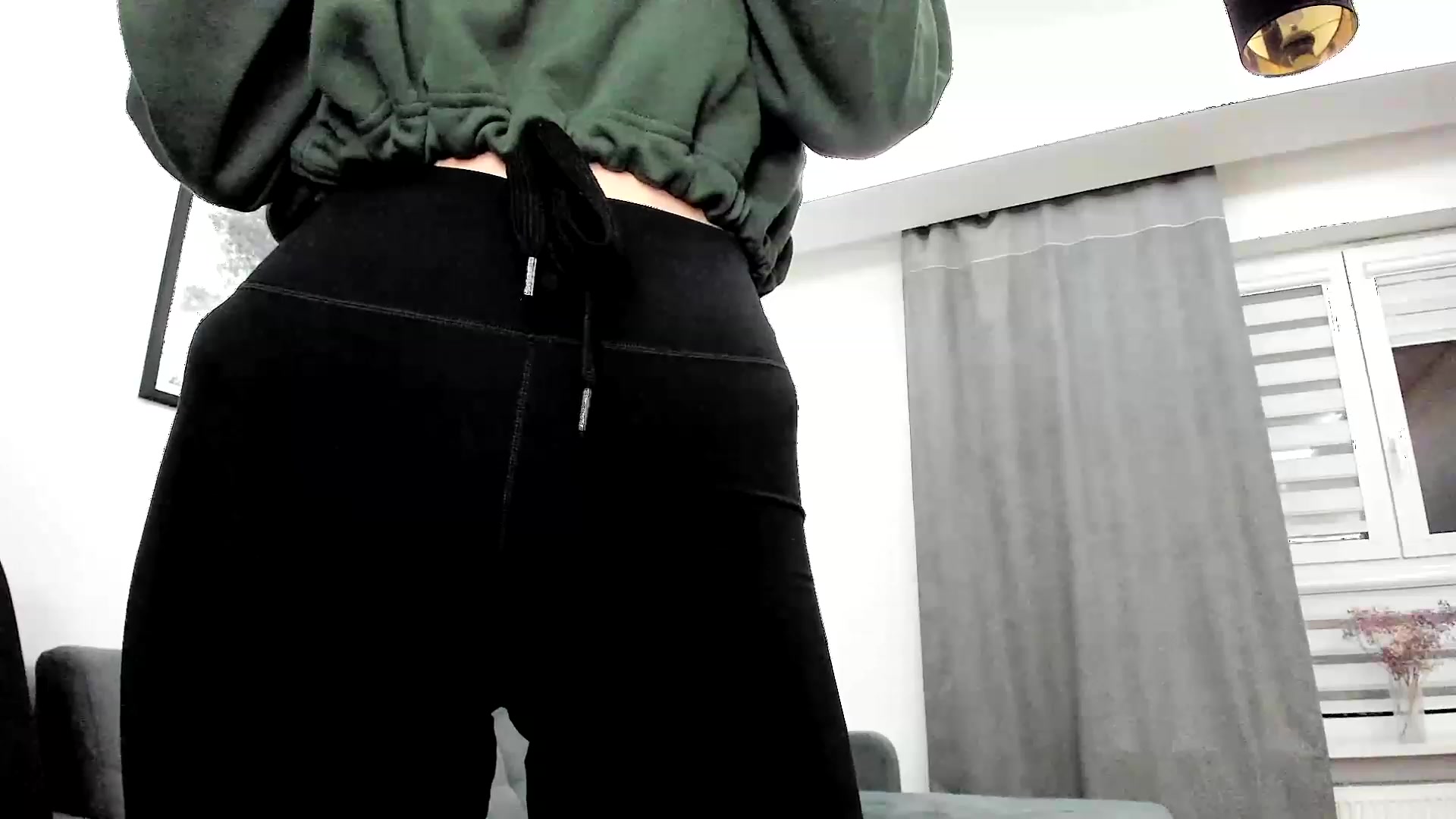 Gallery image thumbnail from Amber_Fry's myfreecams stream on, 03/11/2024, 18:16 image 4 of 20