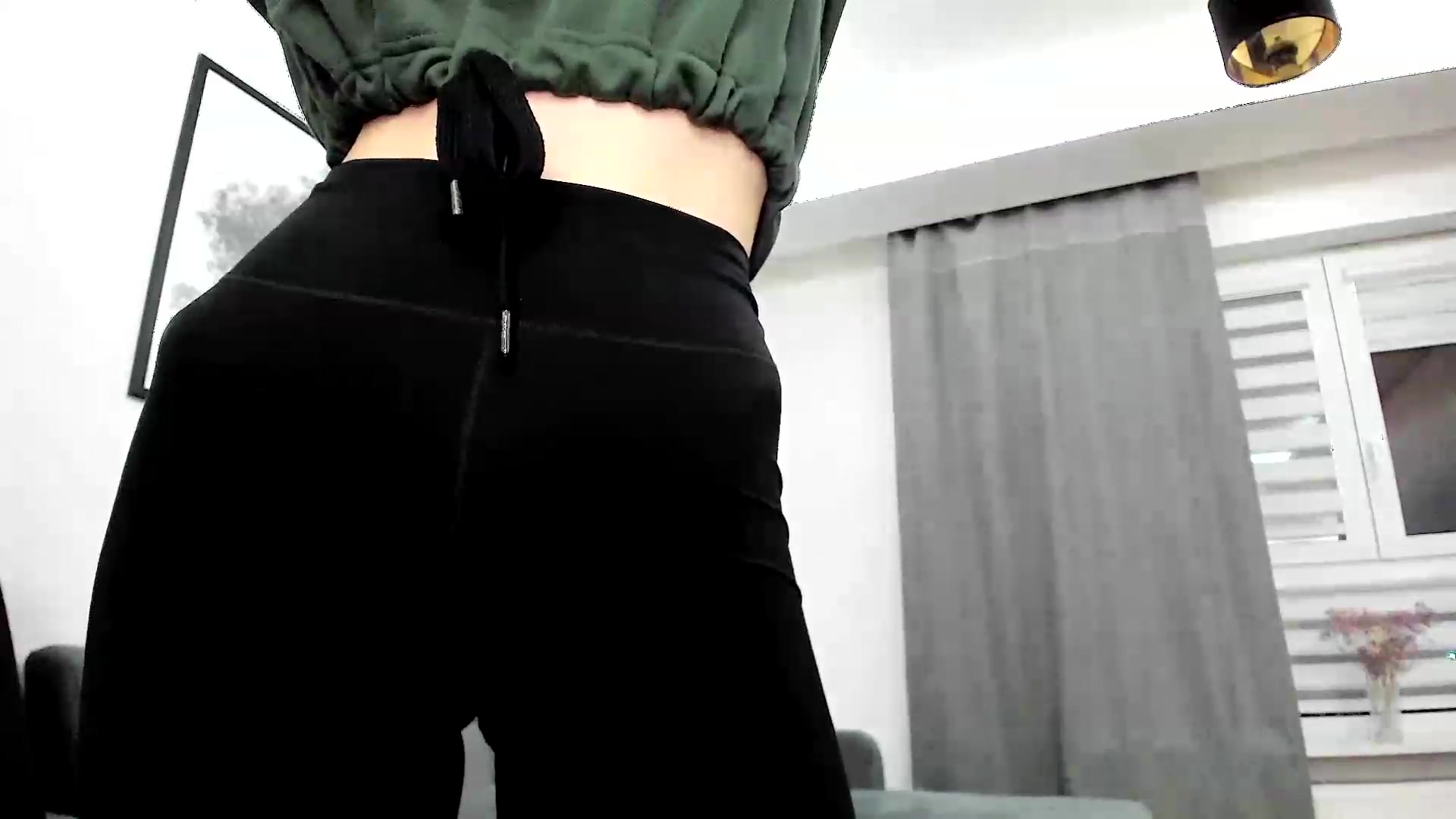 Gallery image thumbnail from Amber_Fry's myfreecams stream on, 03/11/2024, 18:16 image 18 of 20