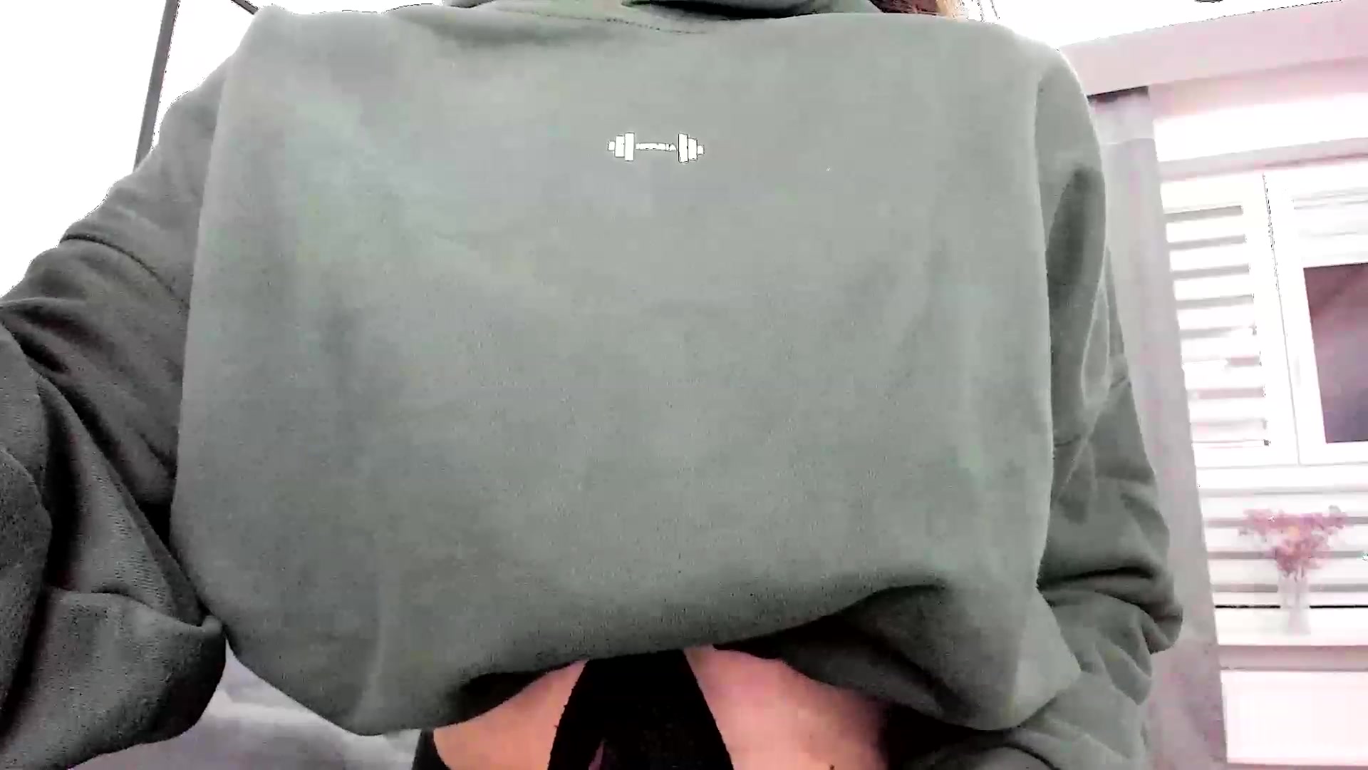 Gallery image thumbnail from Amber_Fry's myfreecams stream on, 03/11/2024, 18:51 image 11 of 20