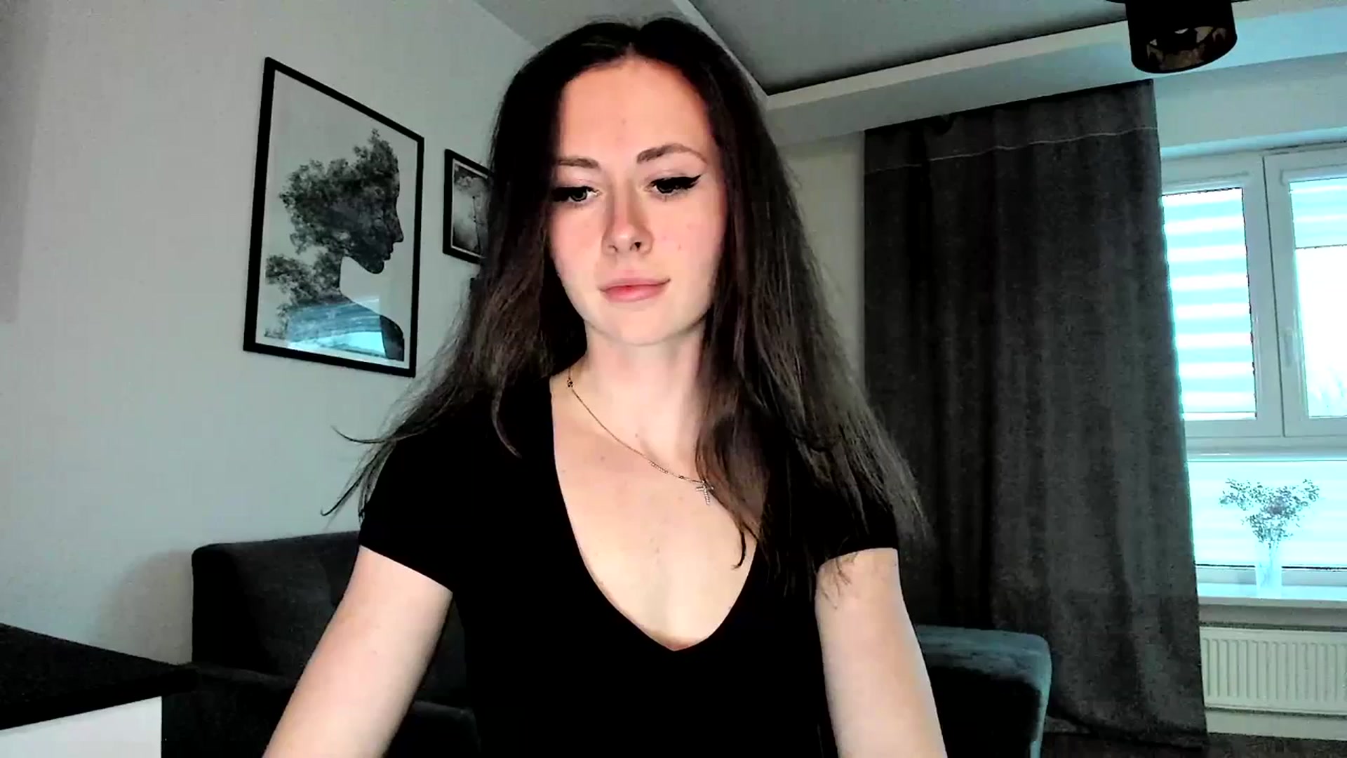 Gallery image thumbnail from Amber_Fry's myfreecams stream on, 03/12/2024, 16:34 image 8 of 20