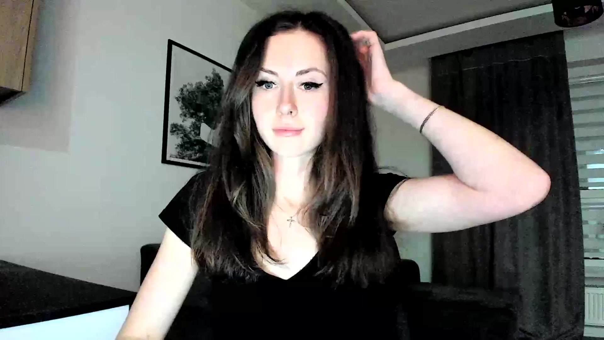 Gallery image thumbnail from Amber_Fry's myfreecams stream on, 03/12/2024, 18:55 image 11 of 20