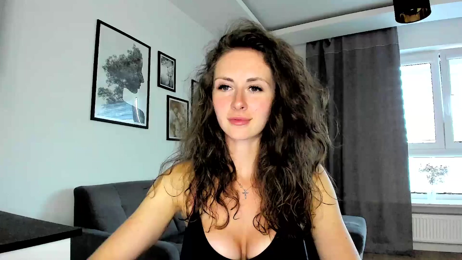 Gallery image thumbnail from Amber_Fry's myfreecams stream on, 04/01/2024, 17:12 image 12 of 20