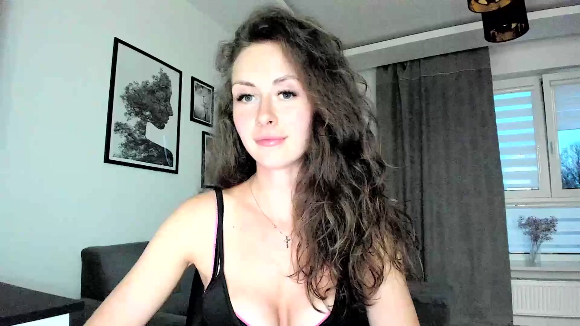Gallery image thumbnail from Amber_Fry's myfreecams stream on, 04/01/2024, 17:50 image 1 of 20
