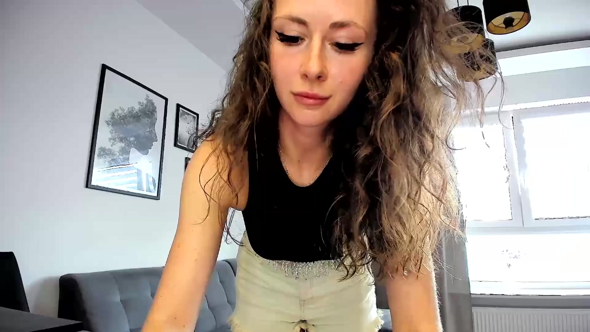 Gallery image thumbnail from Amber_Fry's myfreecams stream on, 04/06/2024, 14:44 image 9 of 20