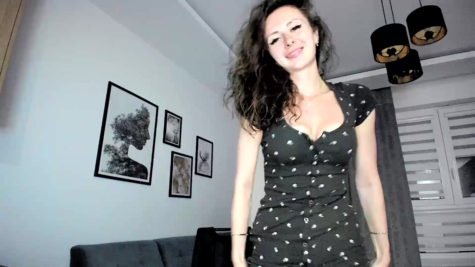 Gallery image thumbnail from Amber_Fry's myfreecams stream on, 04/09/2024, 19:00 image 18 of 20