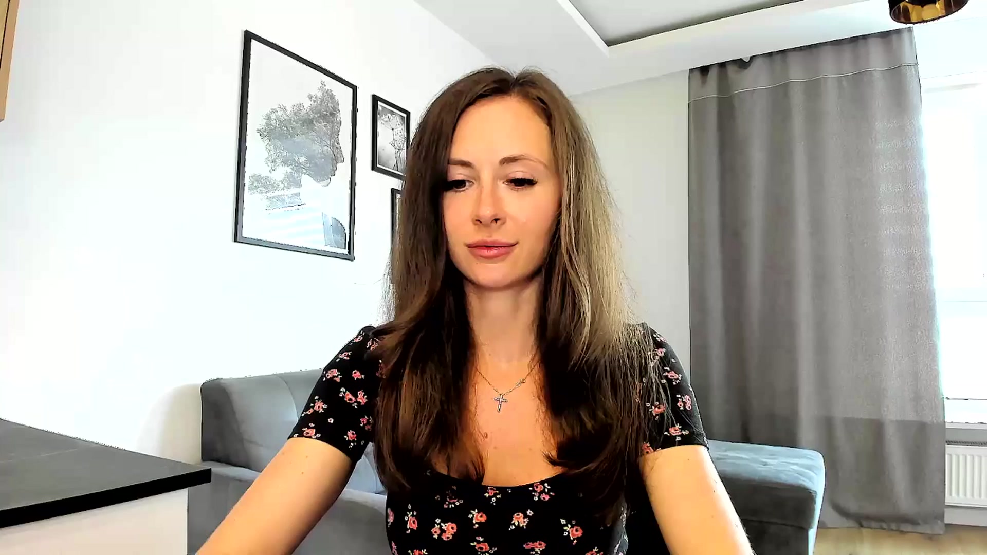 Gallery image thumbnail from Amber_Fry's myfreecams stream on, 04/11/2024, 14:18 image 13 of 20