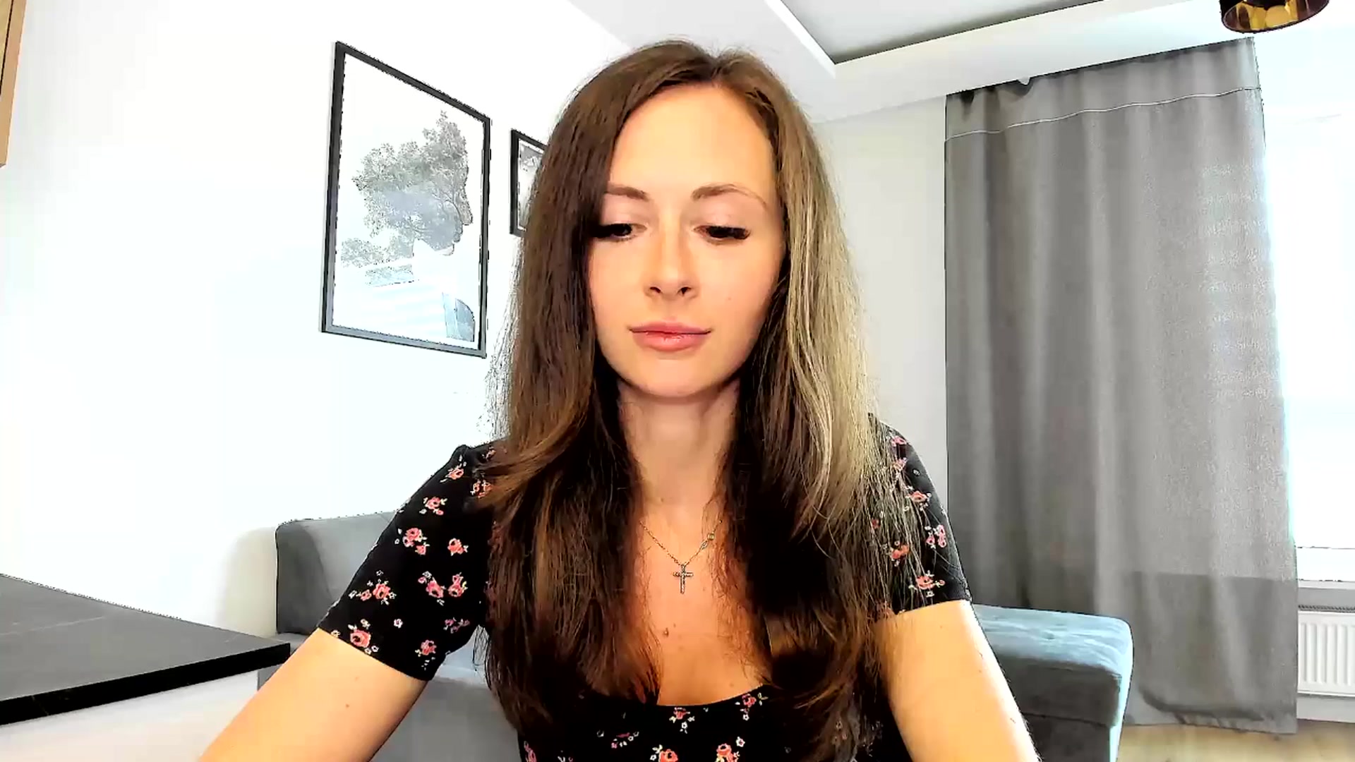Gallery image thumbnail from Amber_Fry's myfreecams stream on, 04/11/2024, 14:18 image 14 of 20