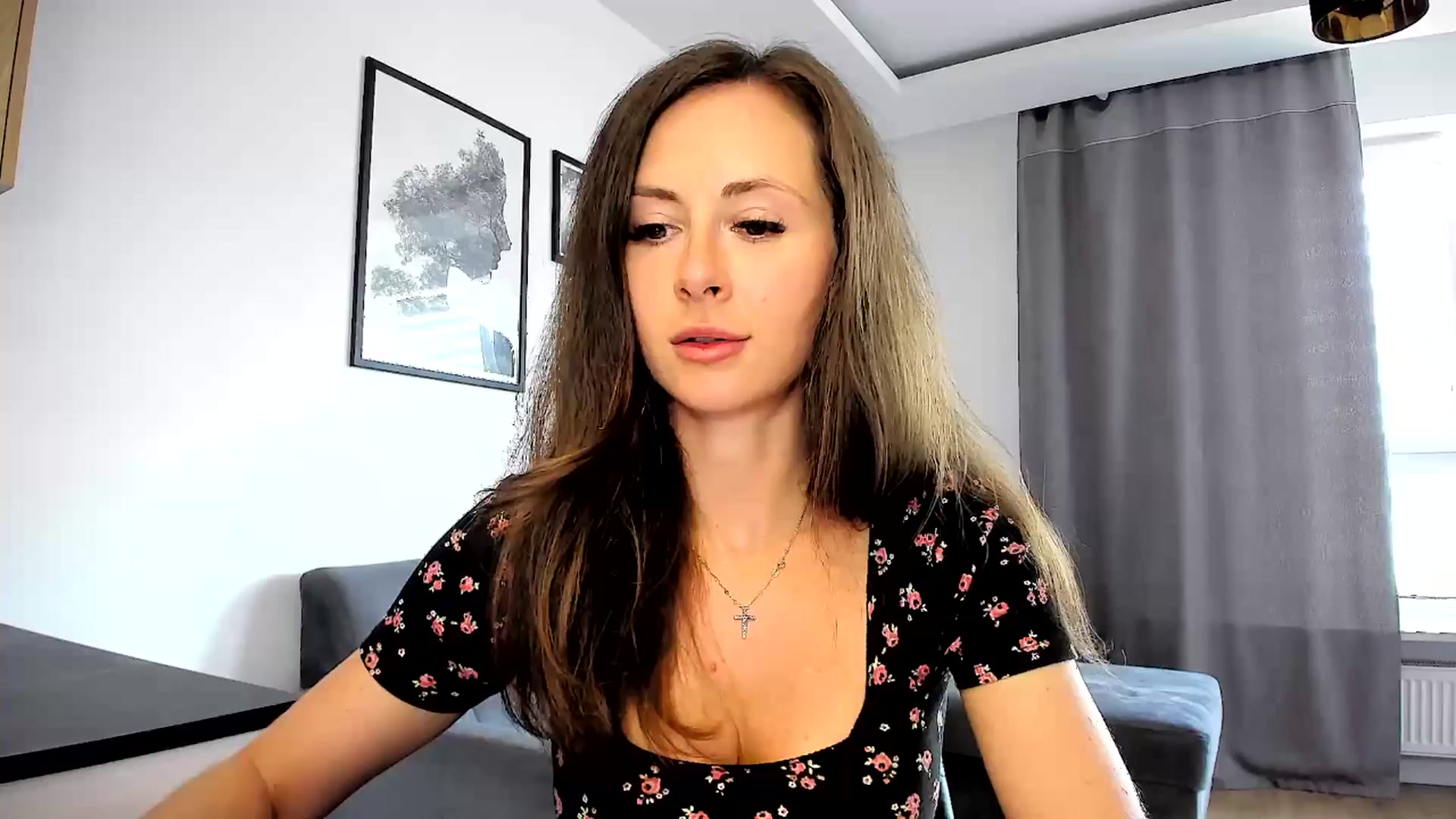 Gallery image thumbnail from Amber_Fry's myfreecams stream on, 04/11/2024, 14:18 image 4 of 20