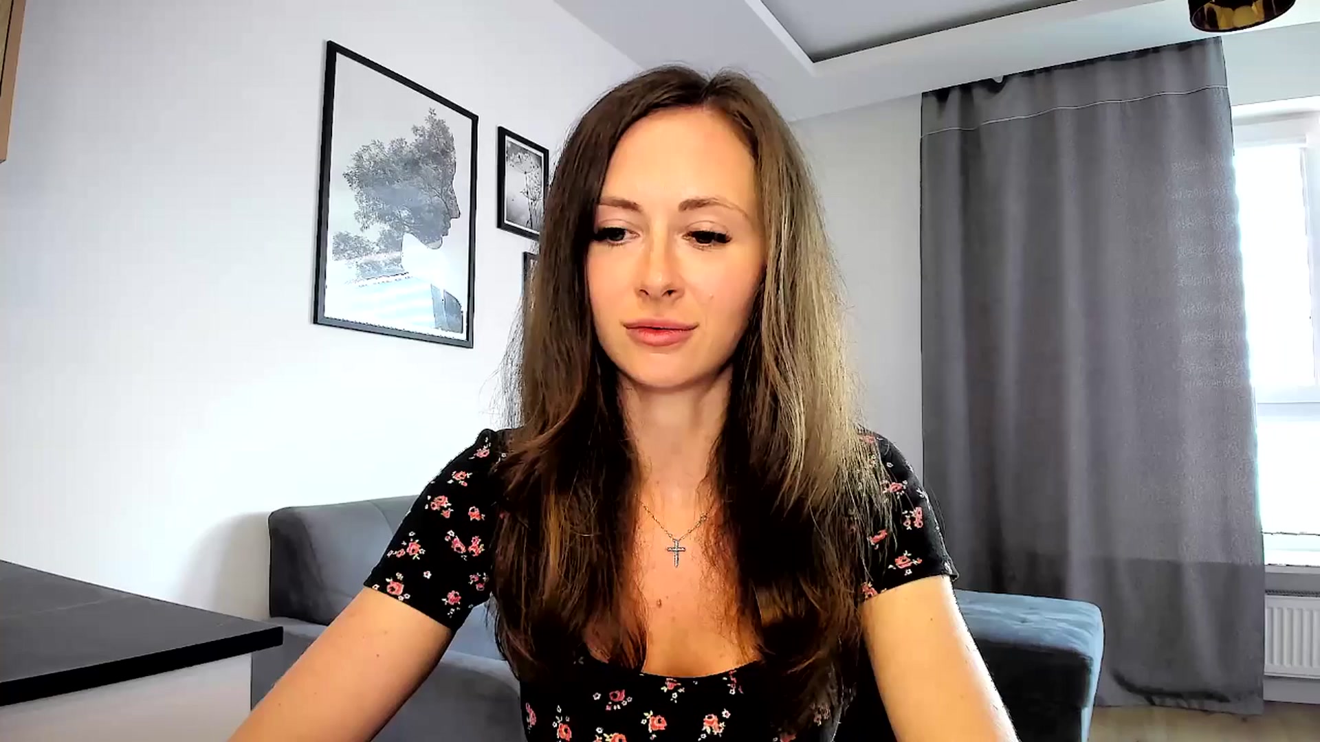Gallery image thumbnail from Amber_Fry's myfreecams stream on, 04/11/2024, 14:18 image 15 of 20