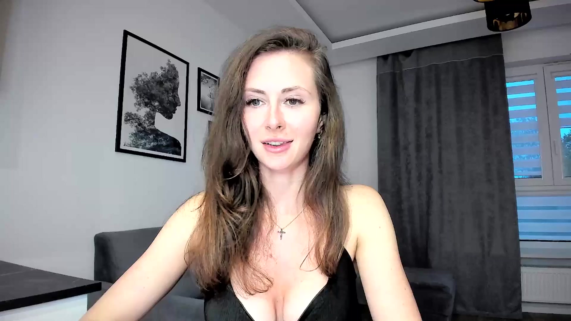 Gallery image thumbnail from Amber_Fry's myfreecams stream on, 04/12/2024, 18:11 image 10 of 20
