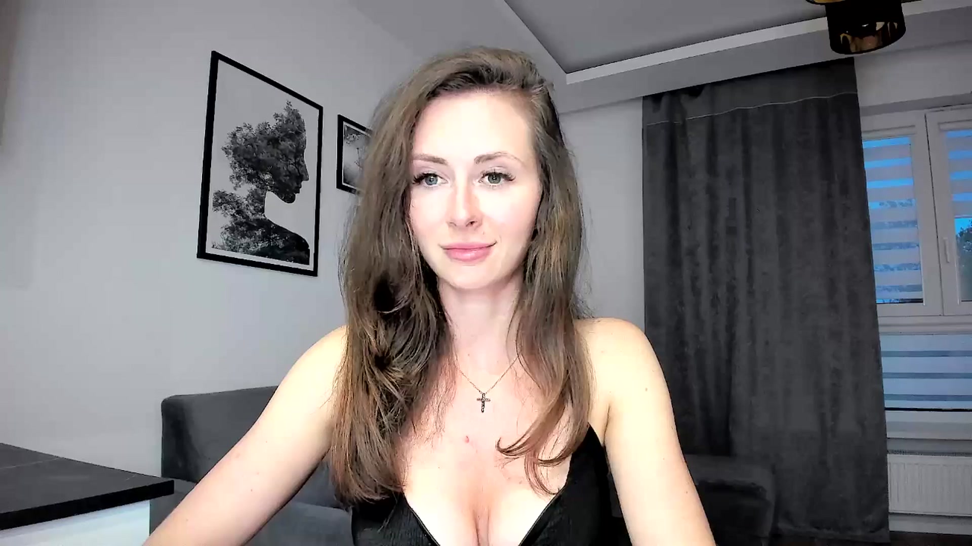 Gallery image thumbnail from Amber_Fry's myfreecams stream on, 04/12/2024, 18:11 image 12 of 20