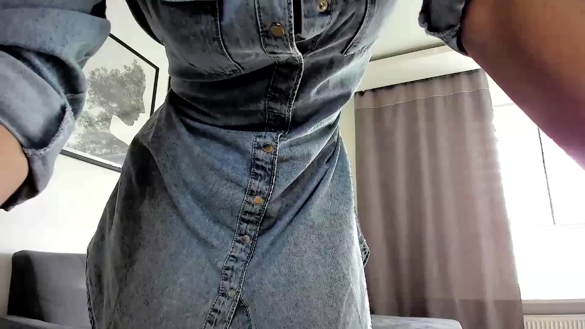 Gallery image thumbnail from Amber_Fry's myfreecams stream on, 04/18/2024, 15:38 image 15 of 20