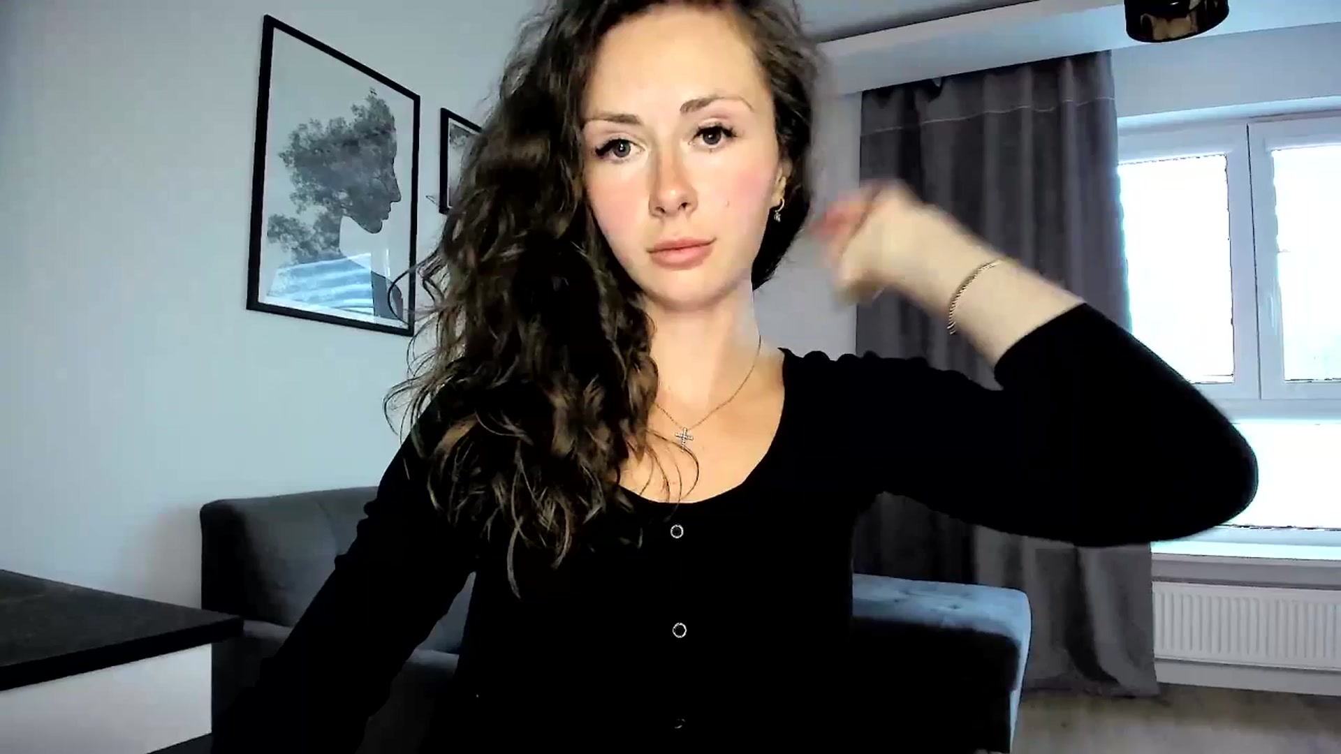 Gallery image thumbnail from Amber_Fry's myfreecams stream on, 04/19/2024, 17:56 image 6 of 20