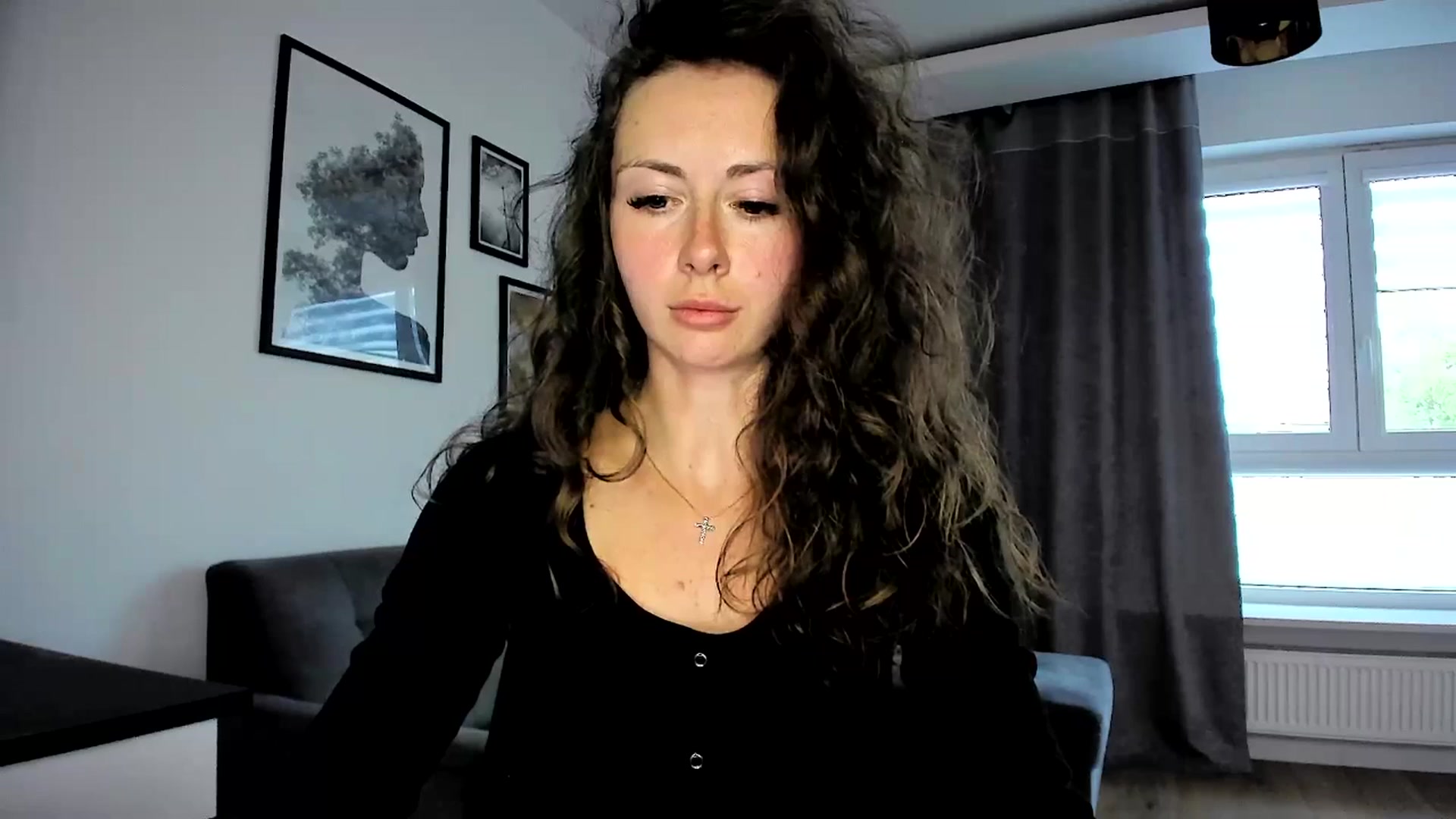 Gallery image thumbnail from Amber_Fry's myfreecams stream on, 04/19/2024, 17:56 image 5 of 20
