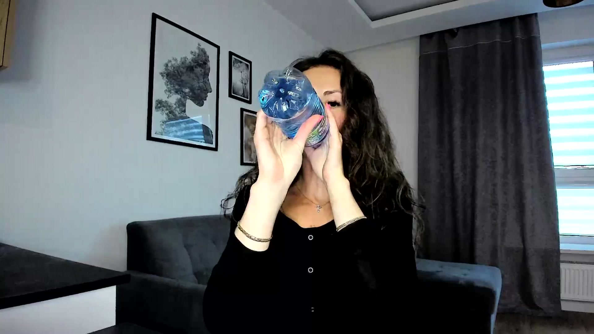 Gallery image thumbnail from Amber_Fry's myfreecams stream on, 04/19/2024, 17:56 image 19 of 20