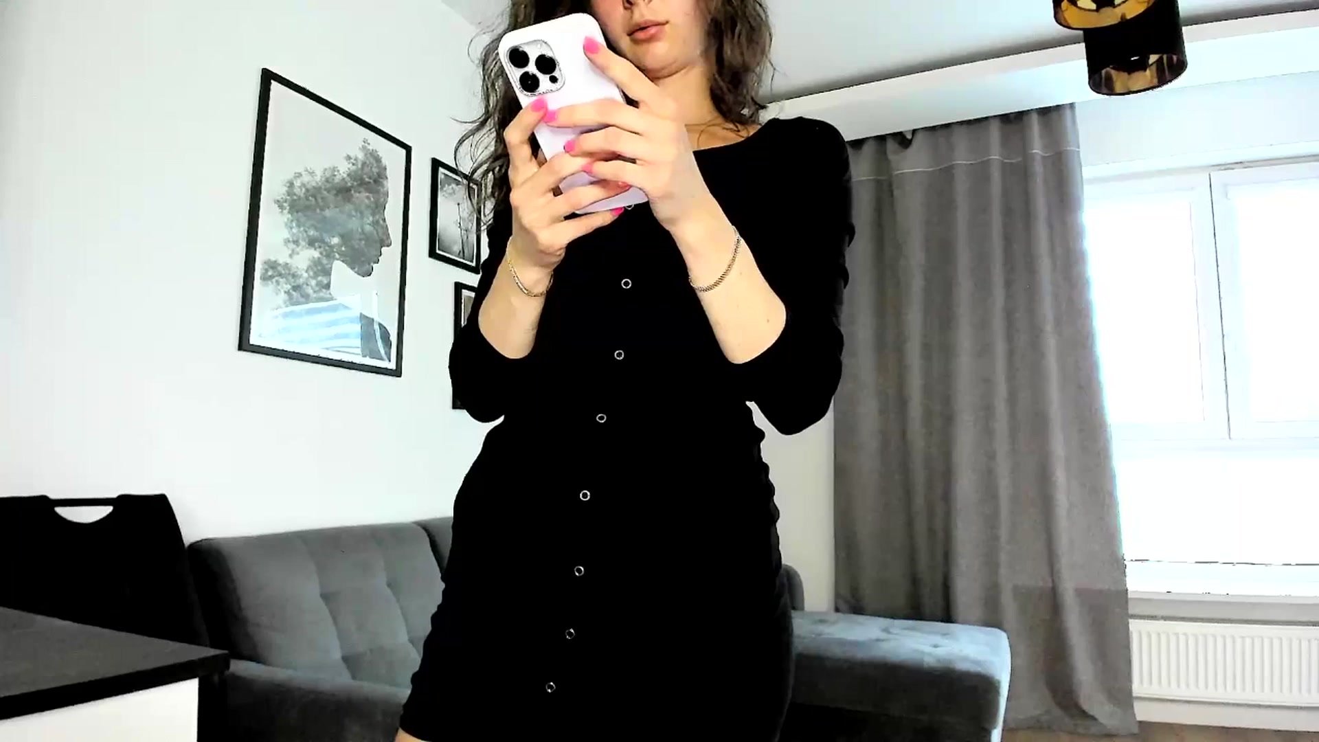 Gallery image thumbnail from Amber_Fry's myfreecams stream on, 04/19/2024, 17:56 image 3 of 20