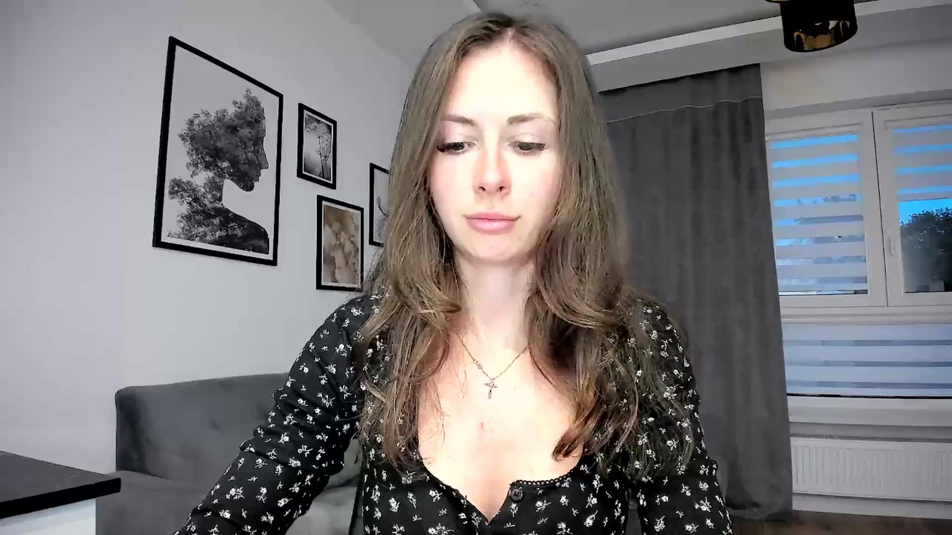Gallery image thumbnail from Amber_Fry's myfreecams stream on, 04/22/2024, 18:12 image 15 of 20