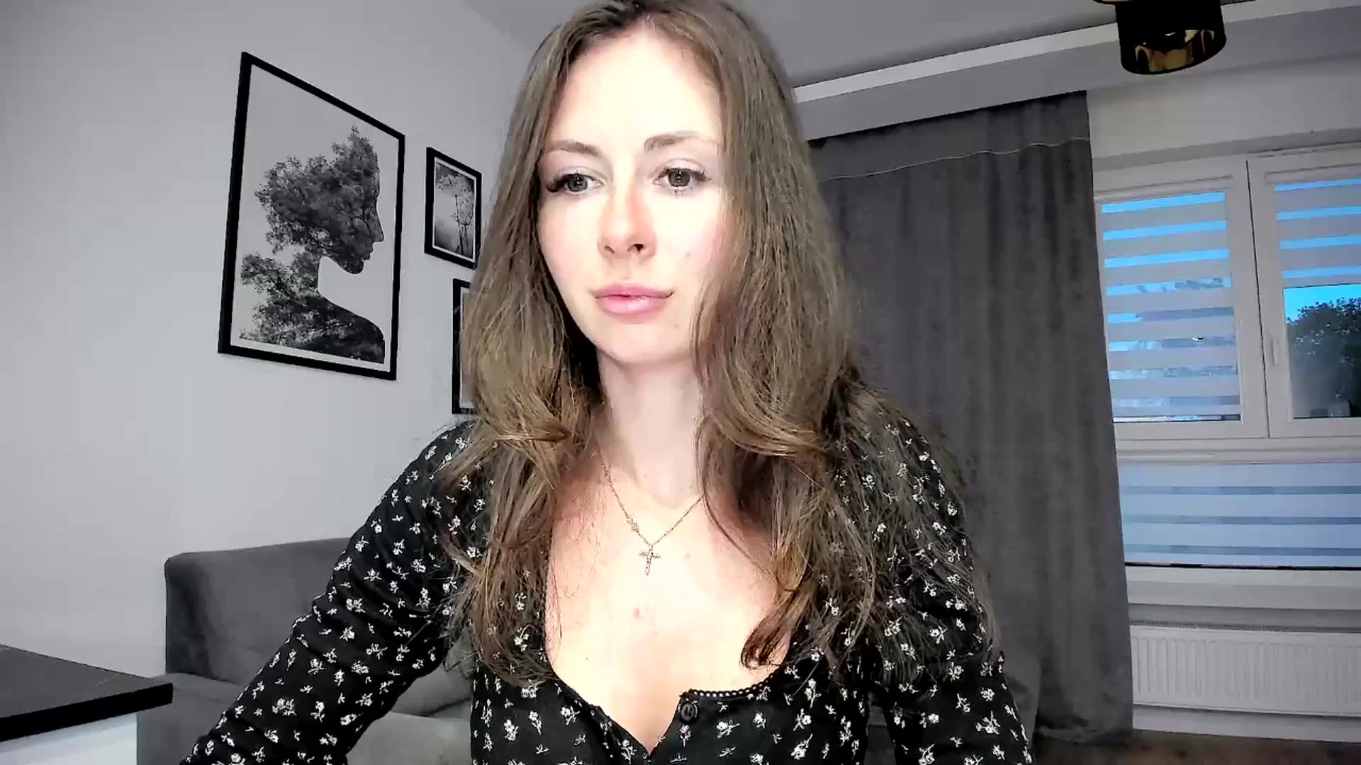 Gallery image thumbnail from Amber_Fry's myfreecams stream on, 04/22/2024, 18:12 image 13 of 20