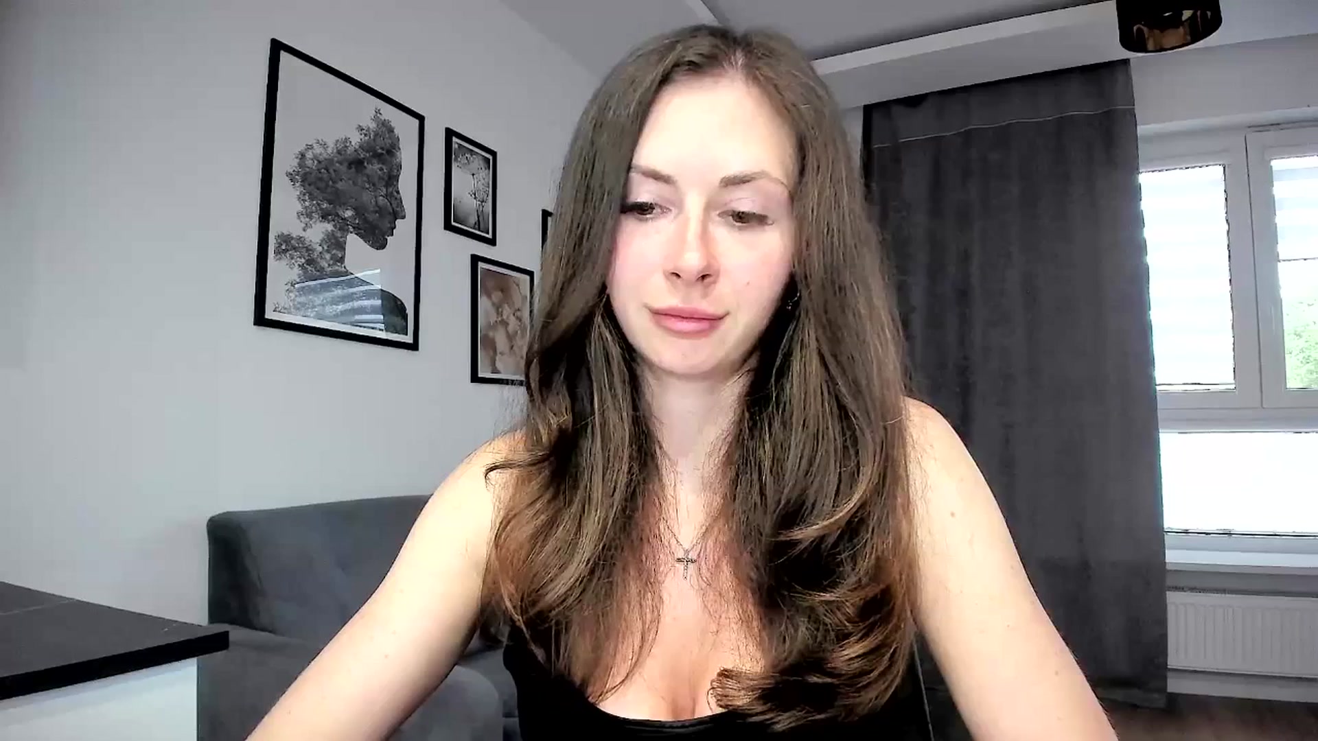Gallery image thumbnail from Amber_Fry's myfreecams stream on, 04/25/2024, 17:54 image 2 of 20