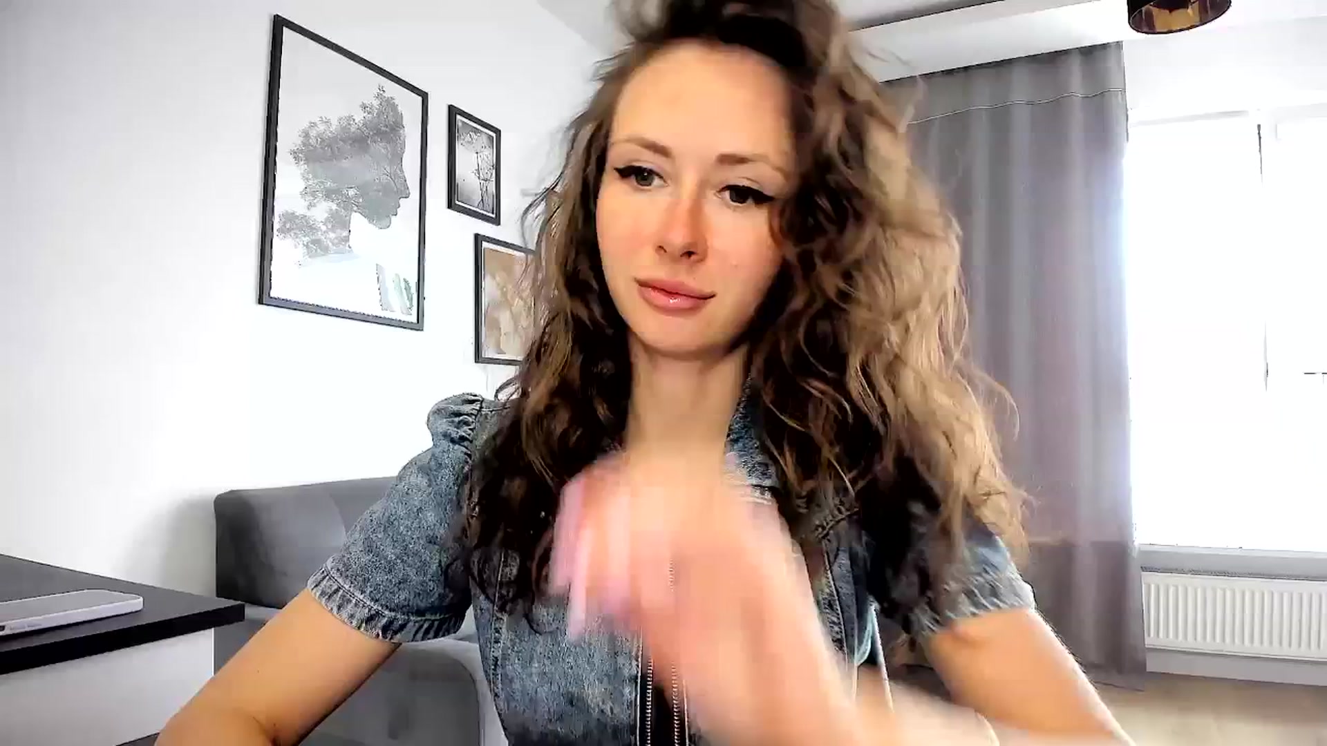 Gallery image thumbnail from Amber_Fry's myfreecams stream on, 04/27/2024, 11:38 image 2 of 20