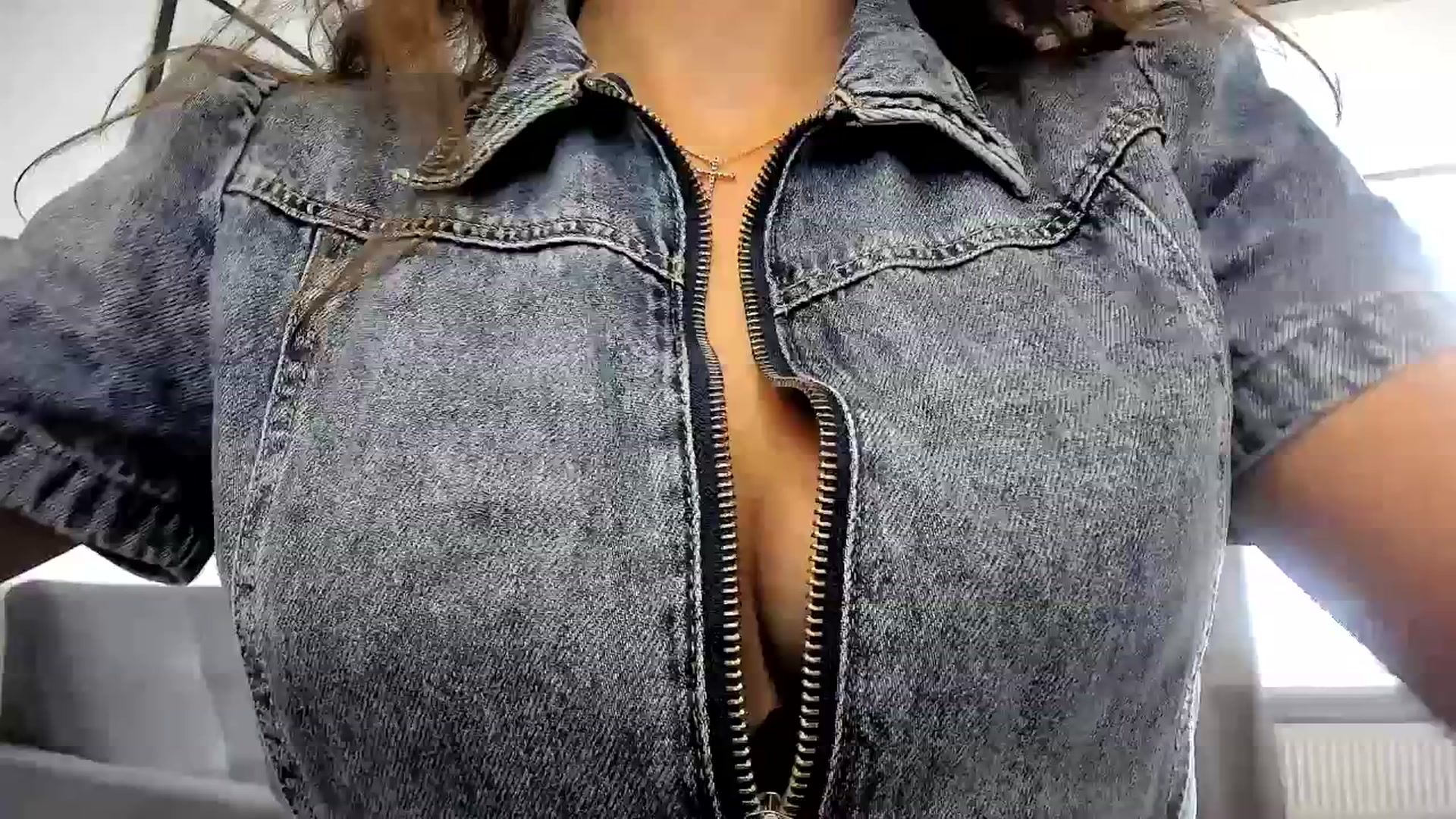 Gallery image thumbnail from Amber_Fry's myfreecams stream on, 04/27/2024, 14:21 image 12 of 20