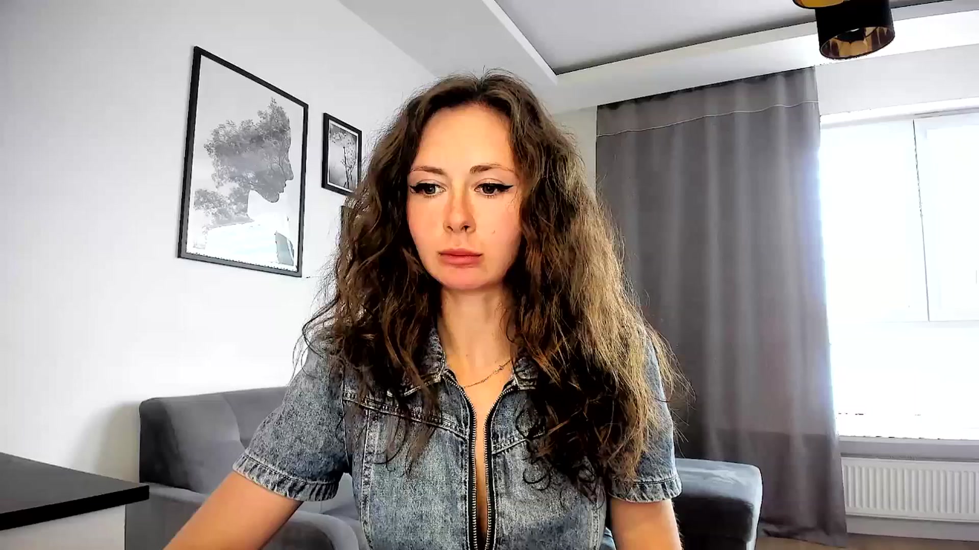 Gallery image thumbnail from Amber_Fry's myfreecams stream on, 04/27/2024, 14:21 image 19 of 20
