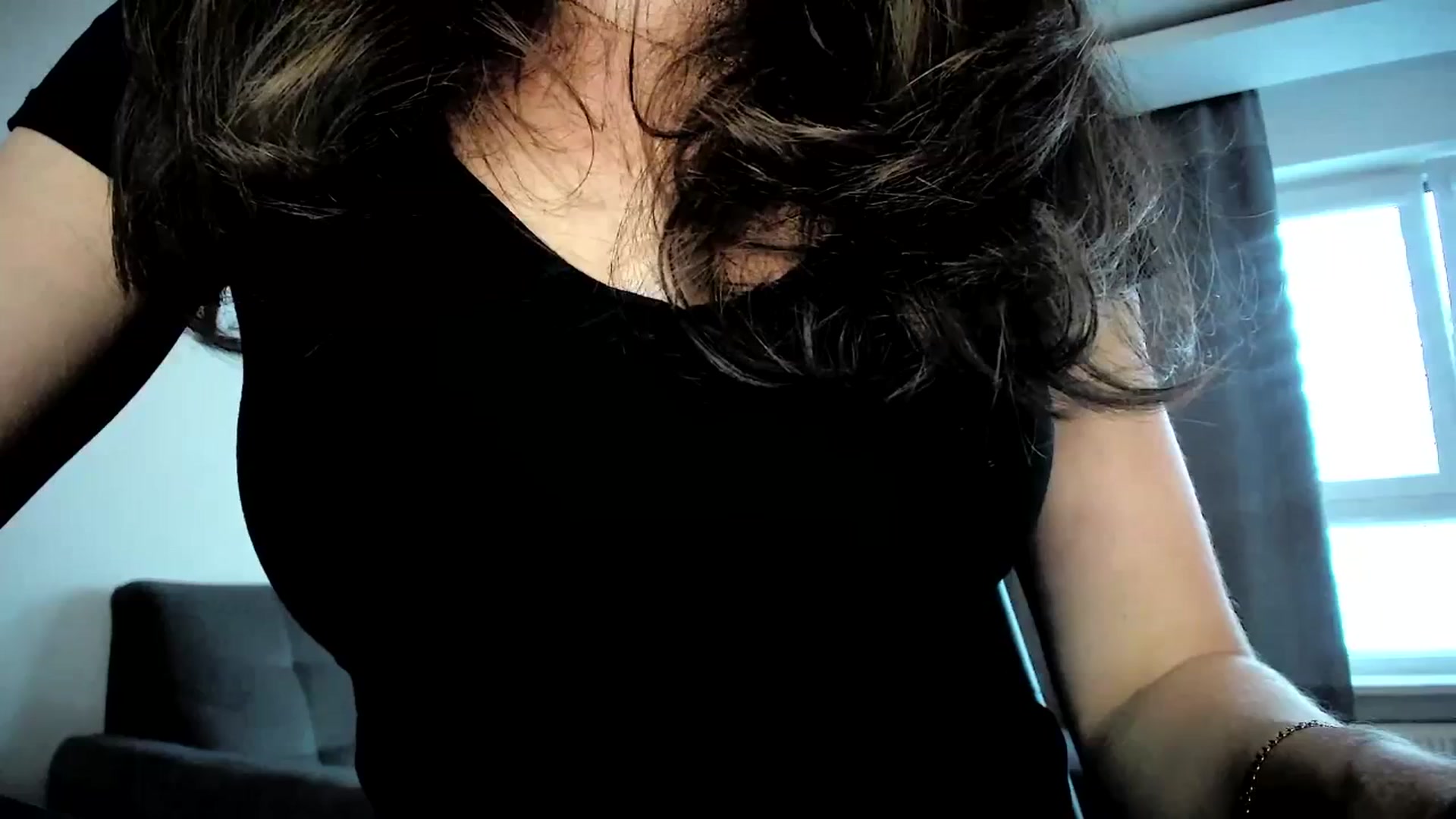 Gallery image thumbnail from Amber_Fry's myfreecams stream on, 04/29/2024, 17:49 image 15 of 20