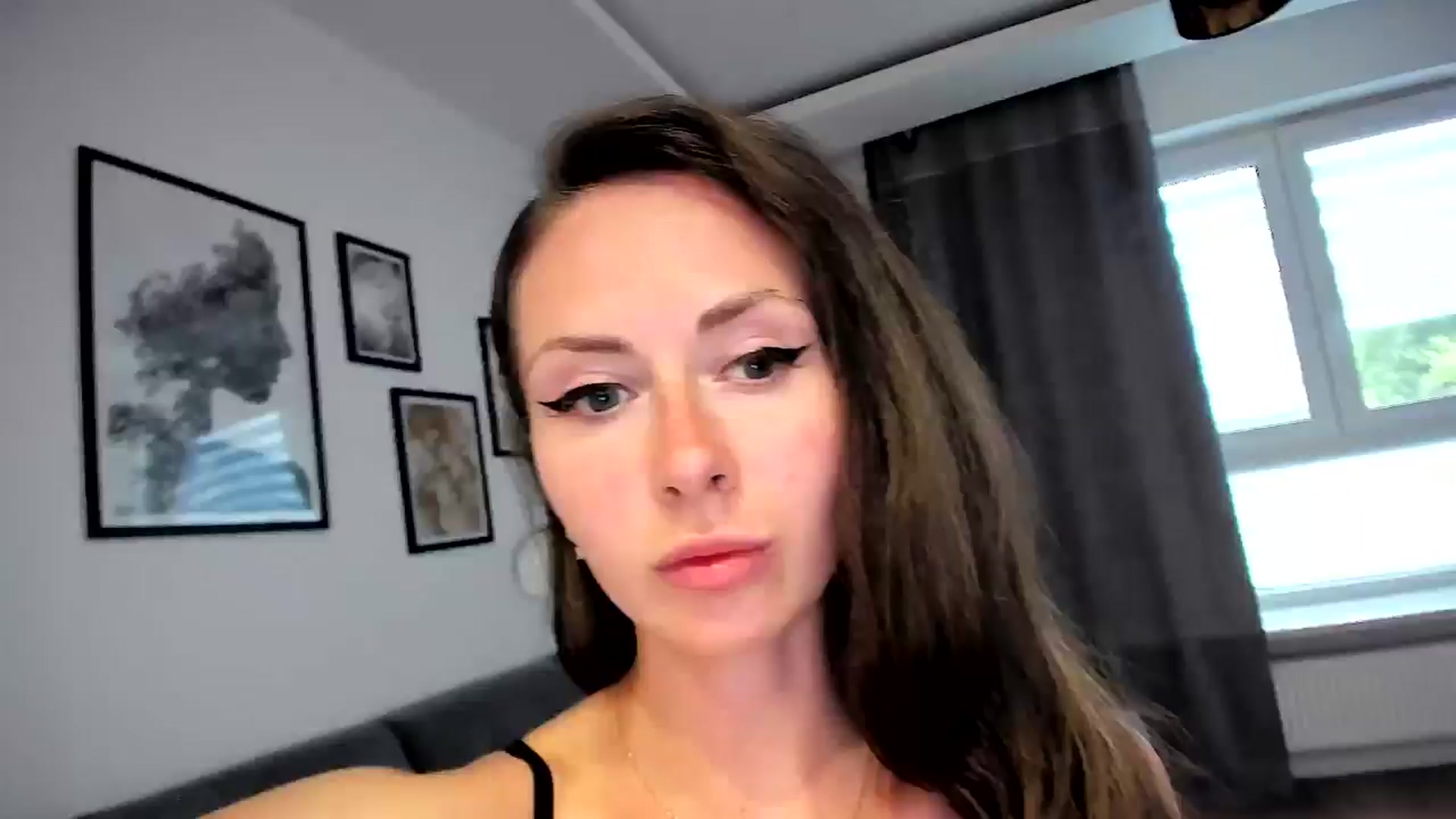 Gallery image thumbnail from Amber_Fry's myfreecams stream on, 05/06/2024, 17:49 image 1 of 20