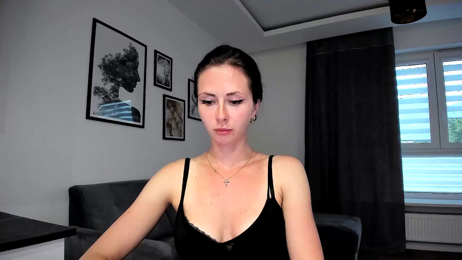 Gallery image thumbnail from Amber_Fry's myfreecams stream on, 05/06/2024, 17:49 image 19 of 20