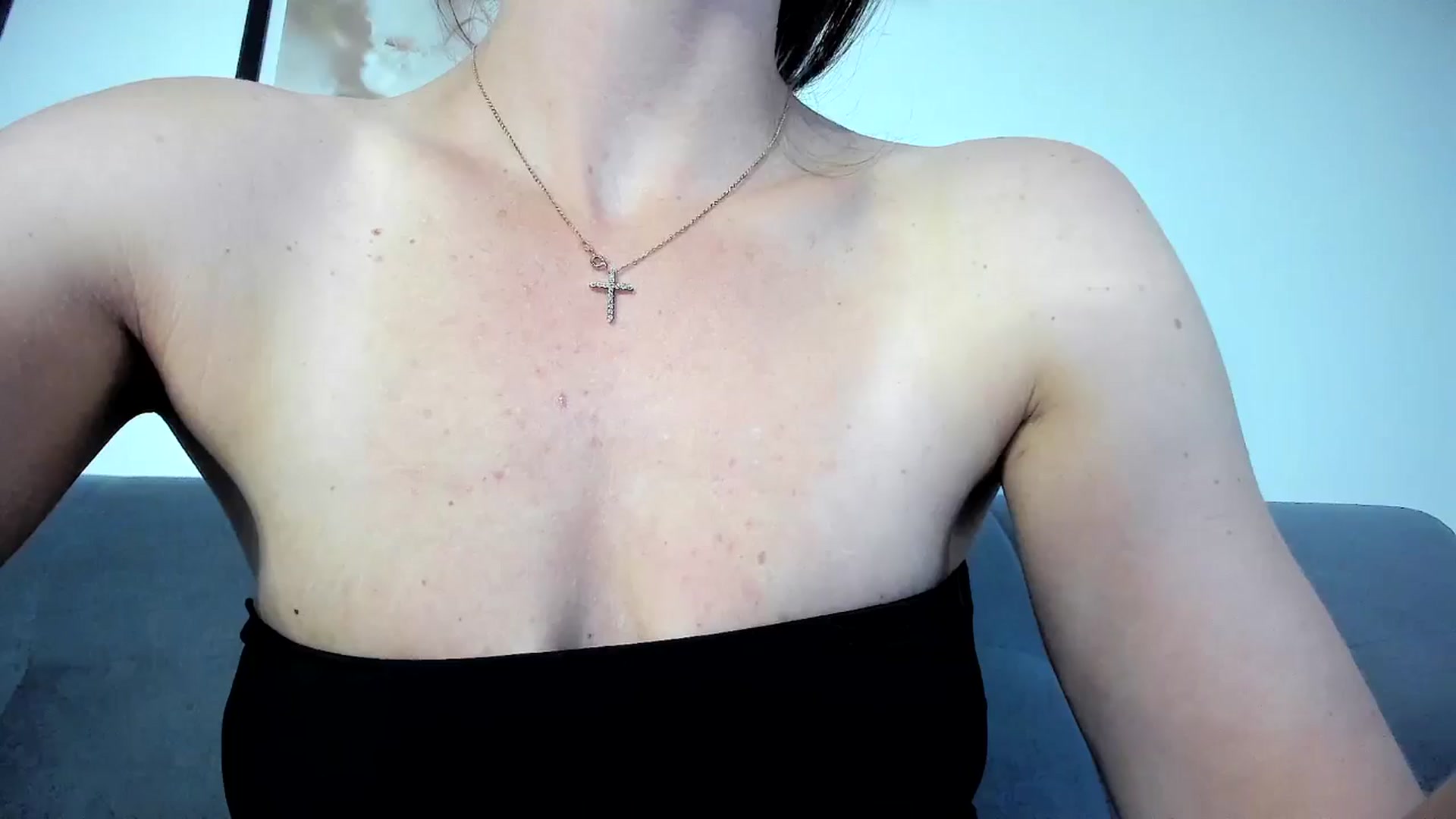 Gallery image thumbnail from Amber_Fry's myfreecams stream on, 05/08/2024, 18:29 image 3 of 20