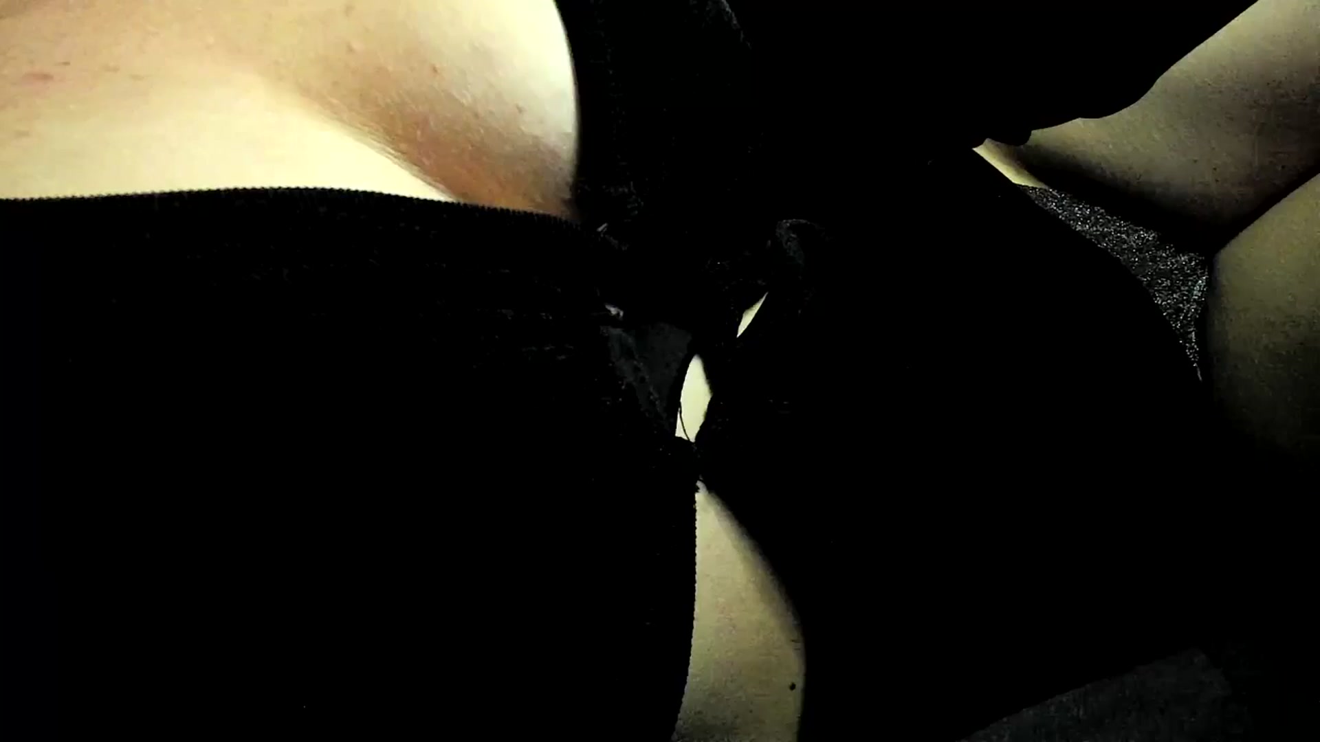Gallery image thumbnail from Amber_Fry's myfreecams stream on, 05/09/2024, 19:12 image 10 of 20