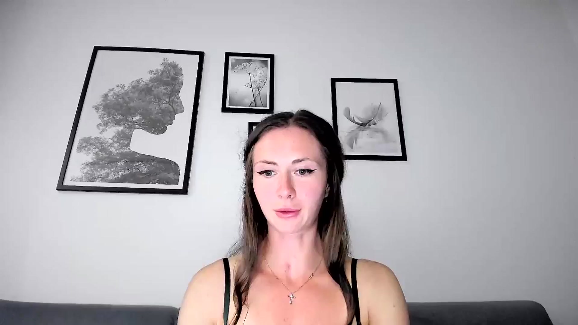 Gallery image thumbnail from Amber_Fry's myfreecams stream on, 05/10/2024, 20:25 image 17 of 20