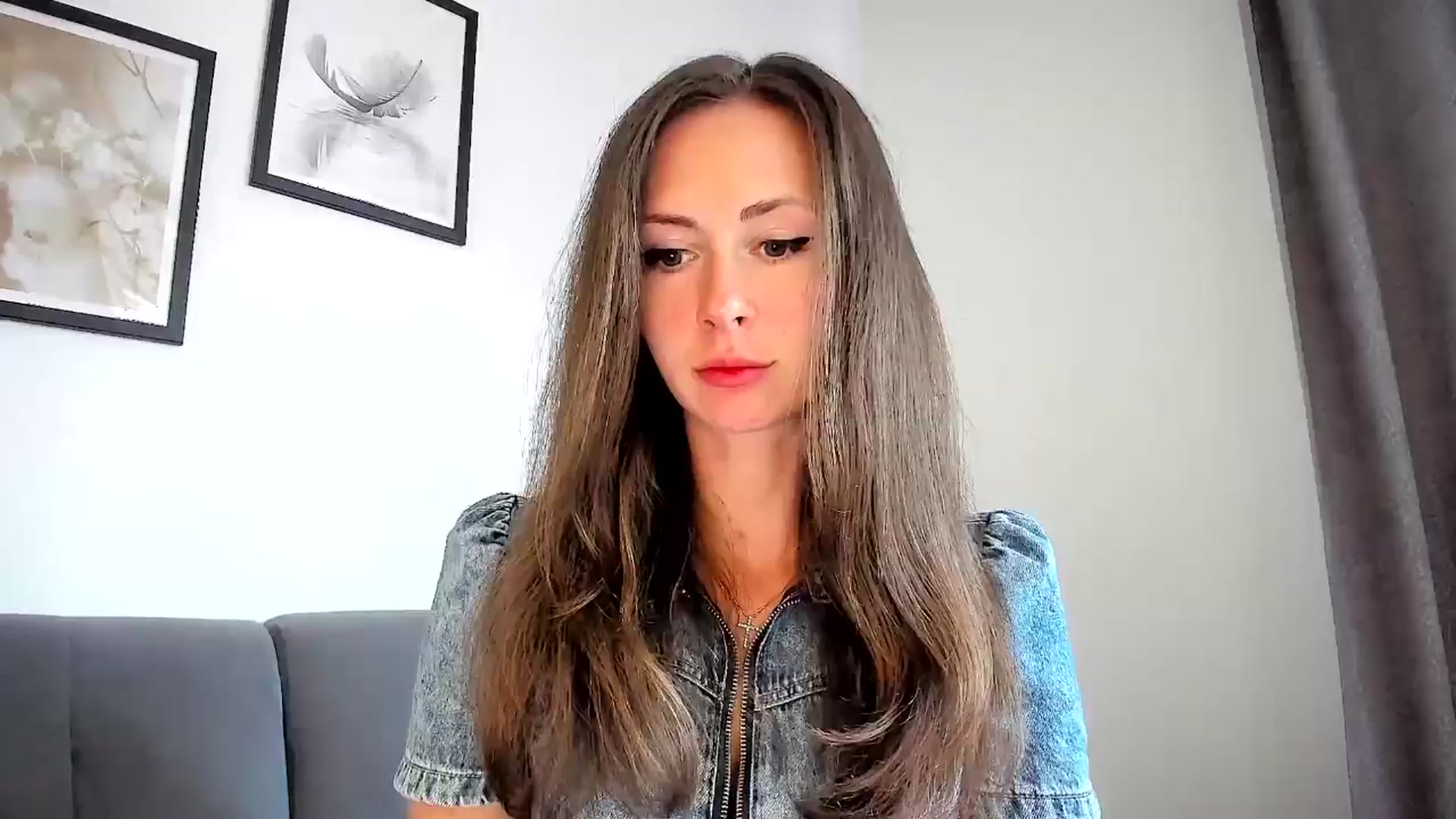 Gallery image thumbnail from Amber_Fry's myfreecams stream on, 05/12/2024, 15:05 image 2 of 20
