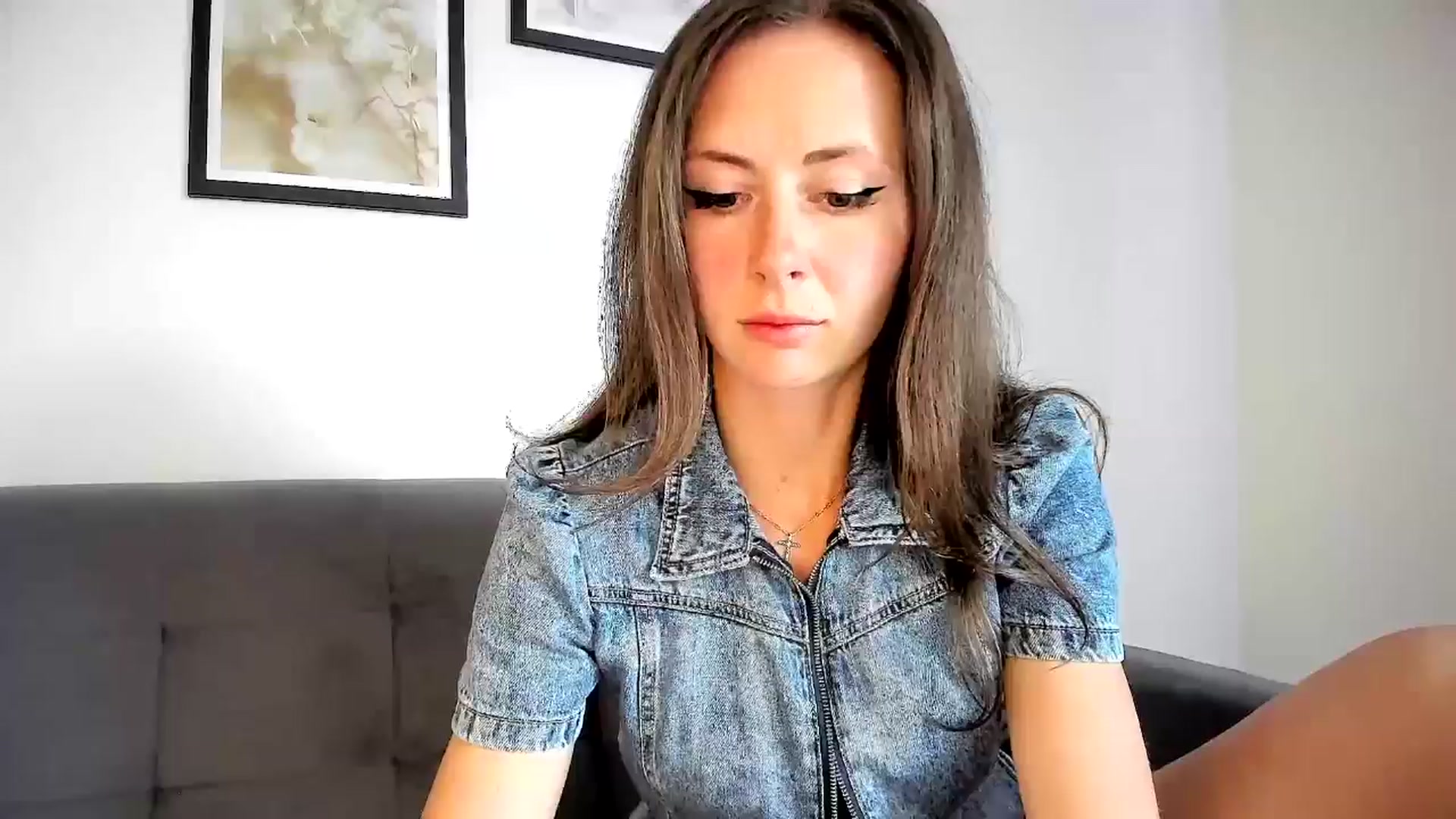 Gallery image thumbnail from Amber_Fry's myfreecams stream on, 05/12/2024, 15:05 image 20 of 20